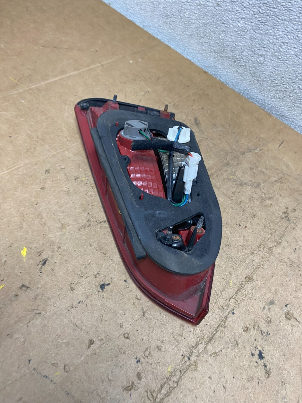 2013-2016 Hyundai Santa Fe Sport Left Driver LH Inner Tail Light X7160 DW7