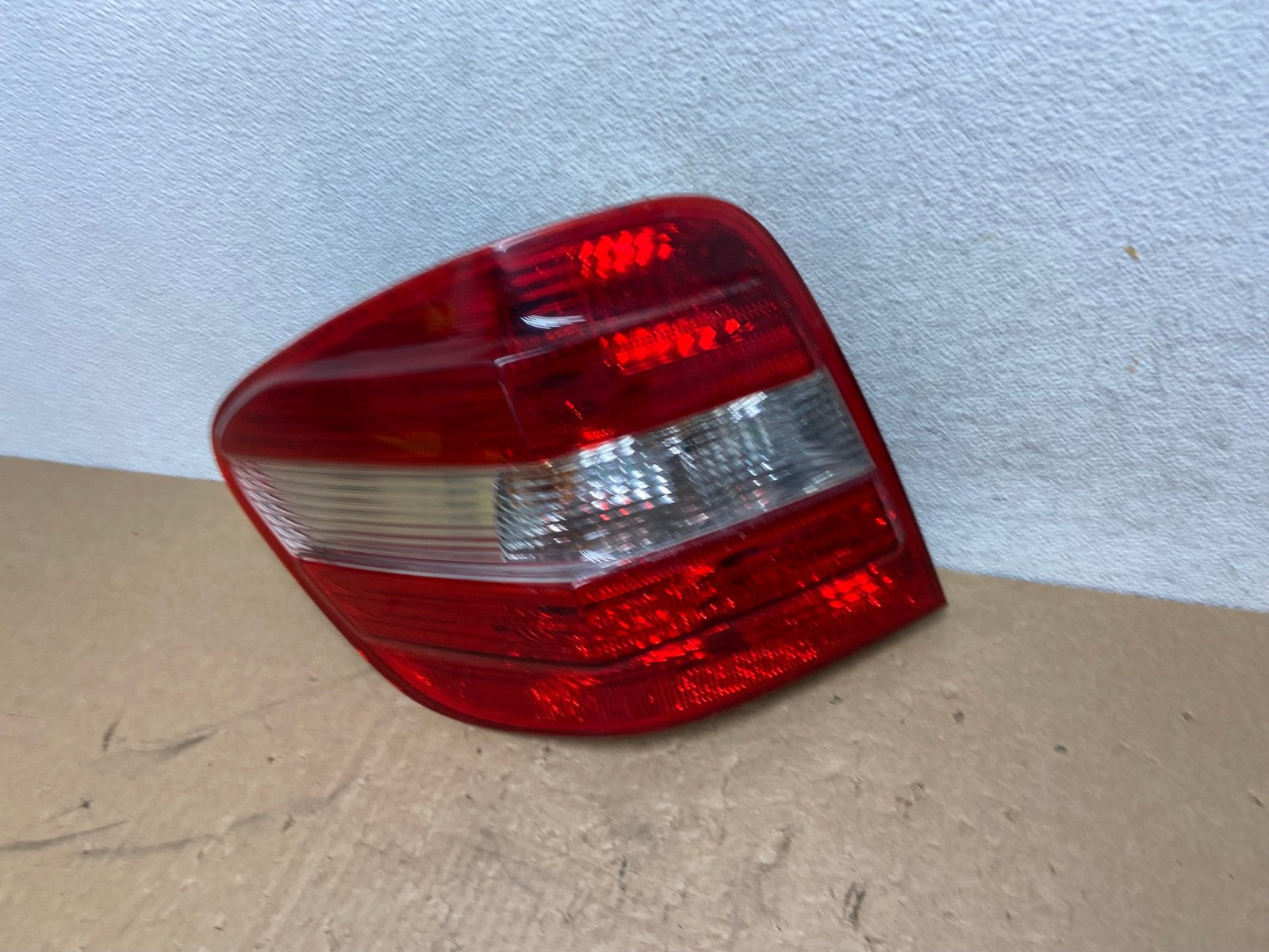 2006 - 2008 Mercedes ML 350 Ml-Class Left Driver Lh Tail Light AG1274 LK1