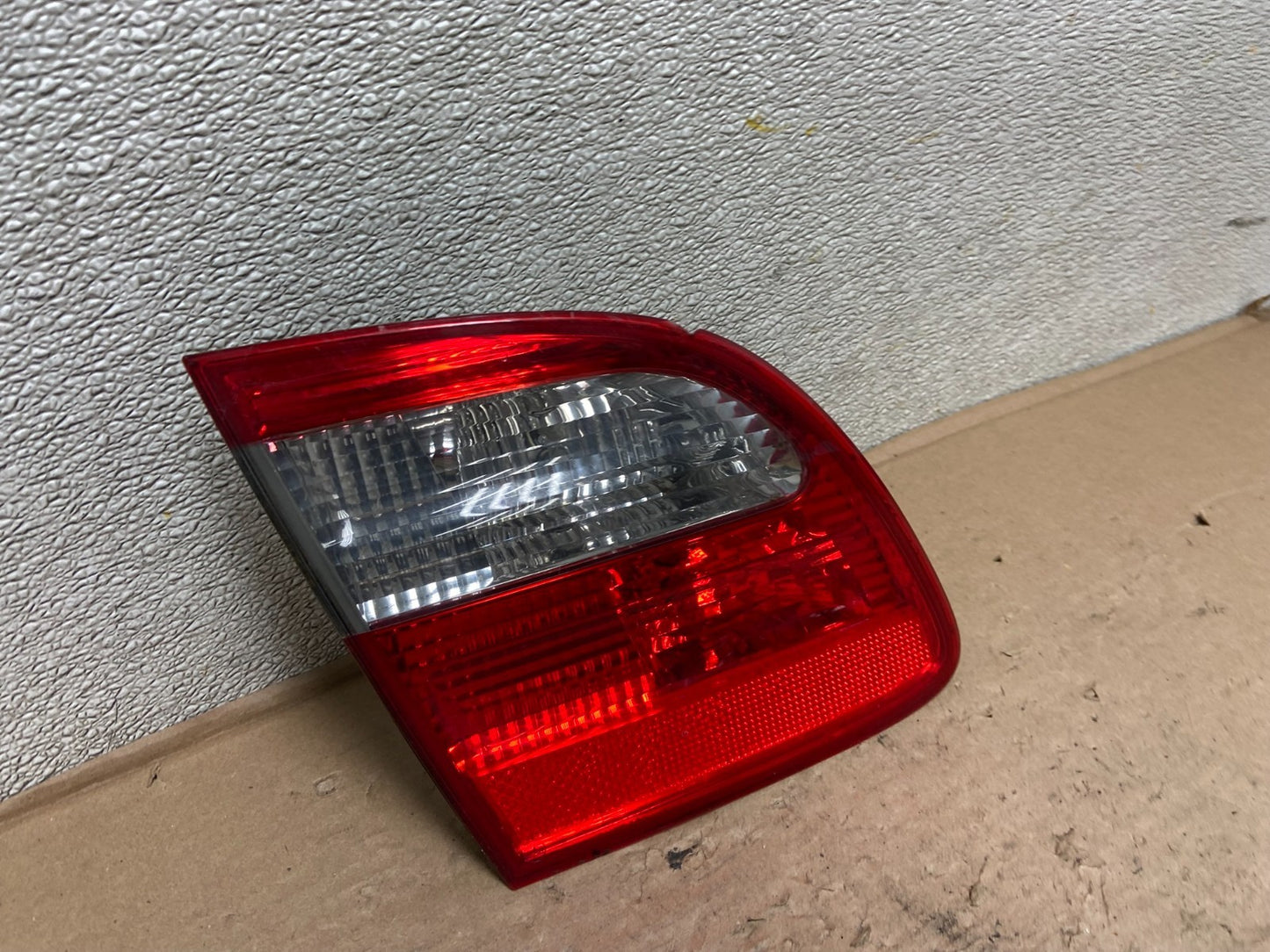 2003-2006 Mercedes E-Class Wagon W211 Left Driver Inner Tail Light AB0861 LK2