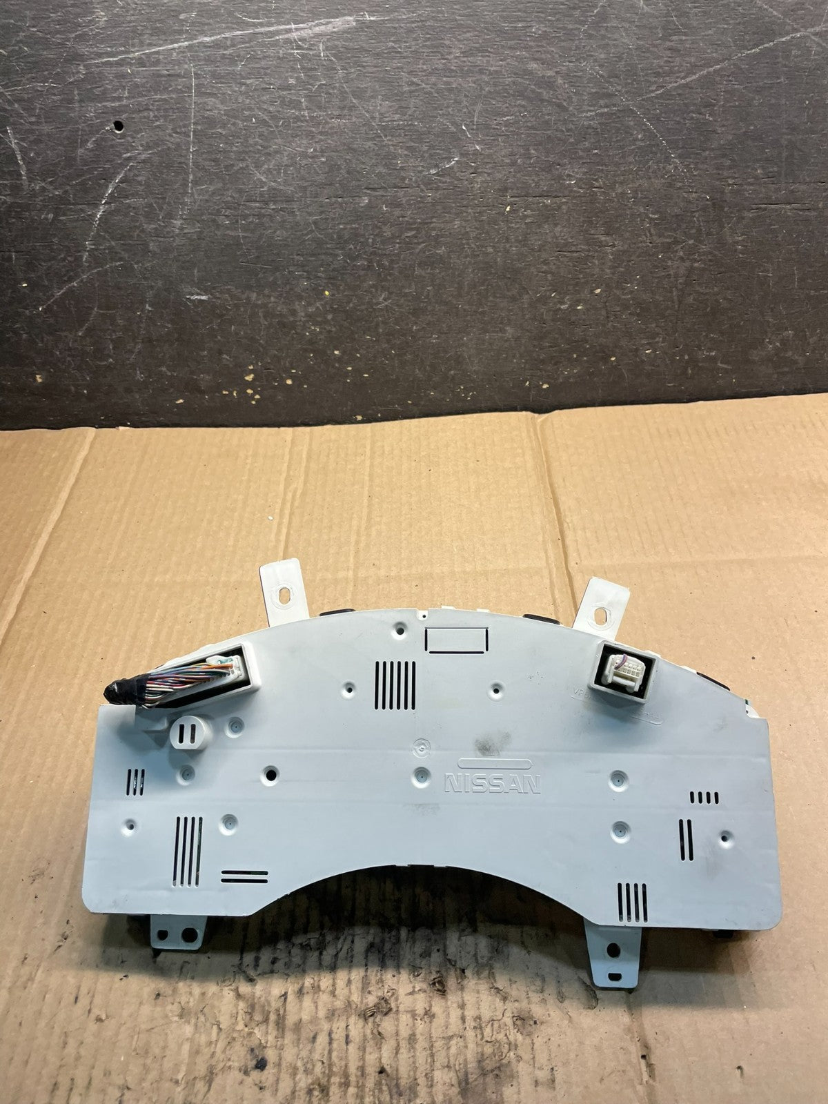 2005 to 2007 Nissan Titan Armada Speedometer Cluster Gauge Bezel x1026  DG6