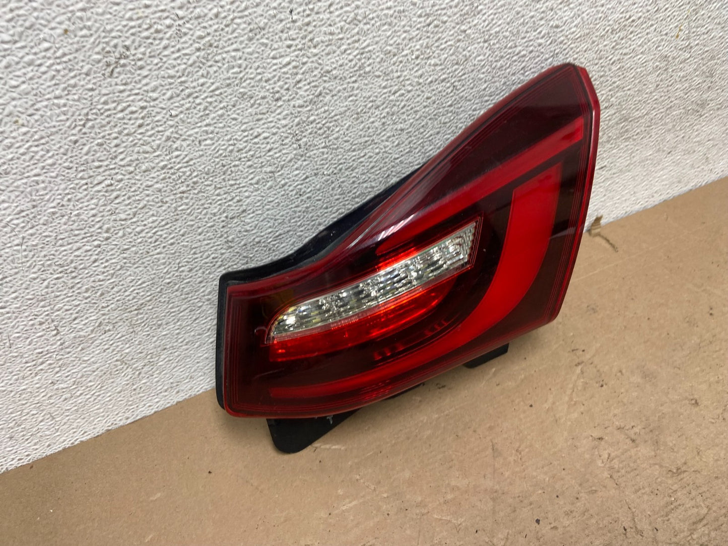 2015 to 2019 Infiniti Q70 Right Passenger RH Side Inner Tail Light AF5740 DG2
