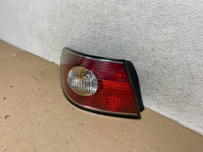 2002 to 2004 Lexus ES300 ES330 Left Driver Side Tail Light AH5779 LK2
