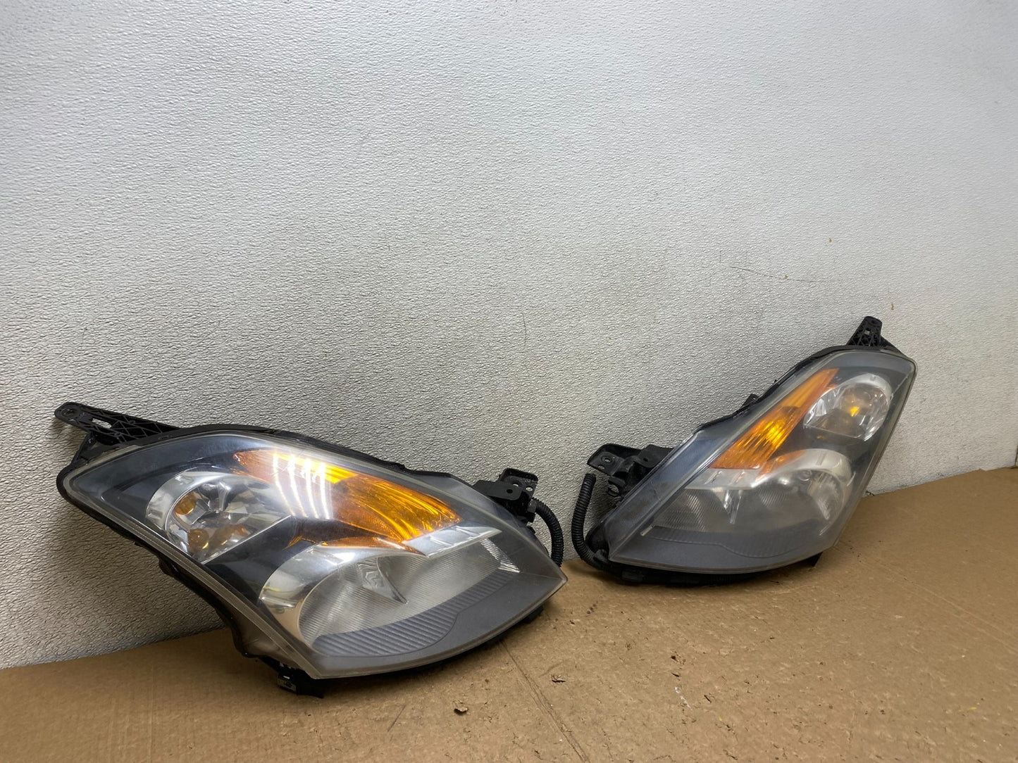 Sedan 2007 2008 2009 Nissan Altima Left+Right Set Headlights V3600 DW2