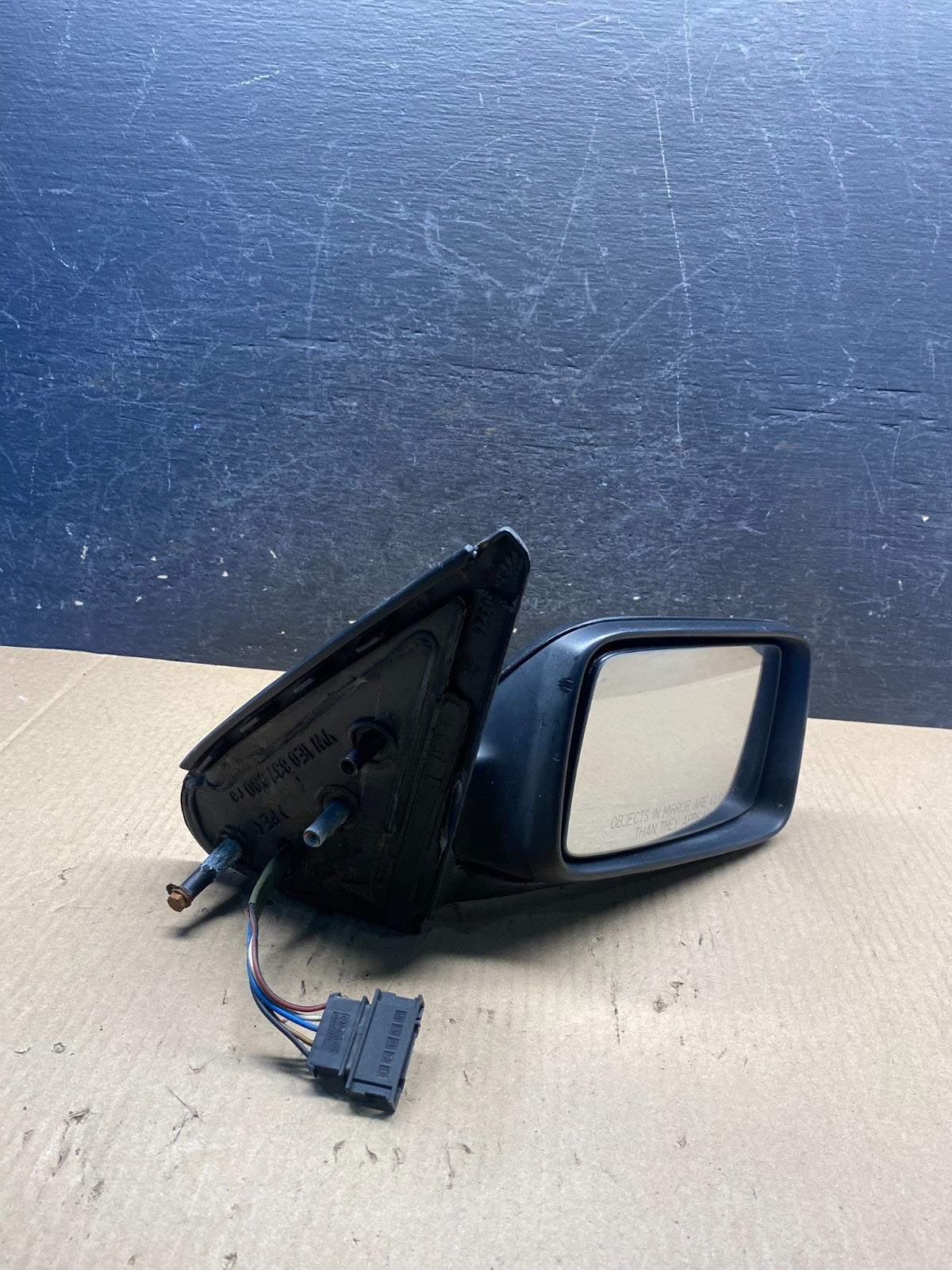 1993 to 1999 Volkswagen Golf Right Passenger Side View Door Mirror AH329210