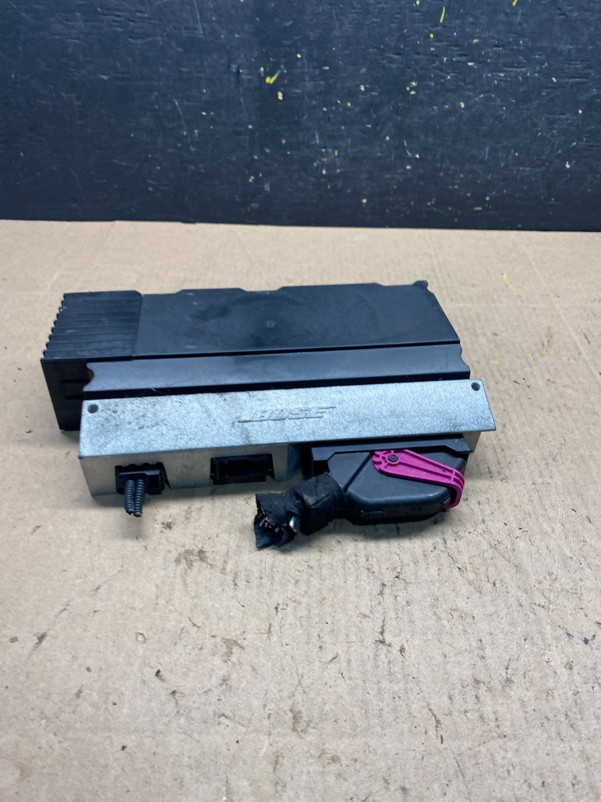 2007 to 2010 Audi Q7 Bose Radio Stereo Amplifier Amp OEM r6463 DG3