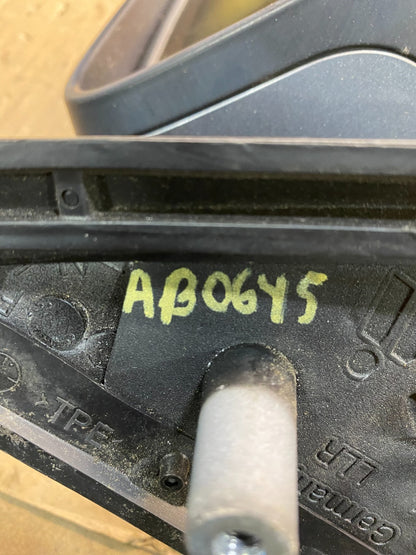 2011 - 2013 BMW 528i 535i F10 Right Passenger Door View Mirror AB0645 MS11