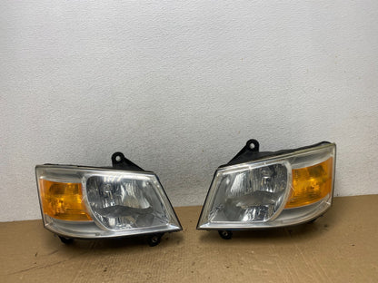 2008 to 2010 Dodge Caravan Left+Right Set Side Halogen Headlights AG1174 DW0