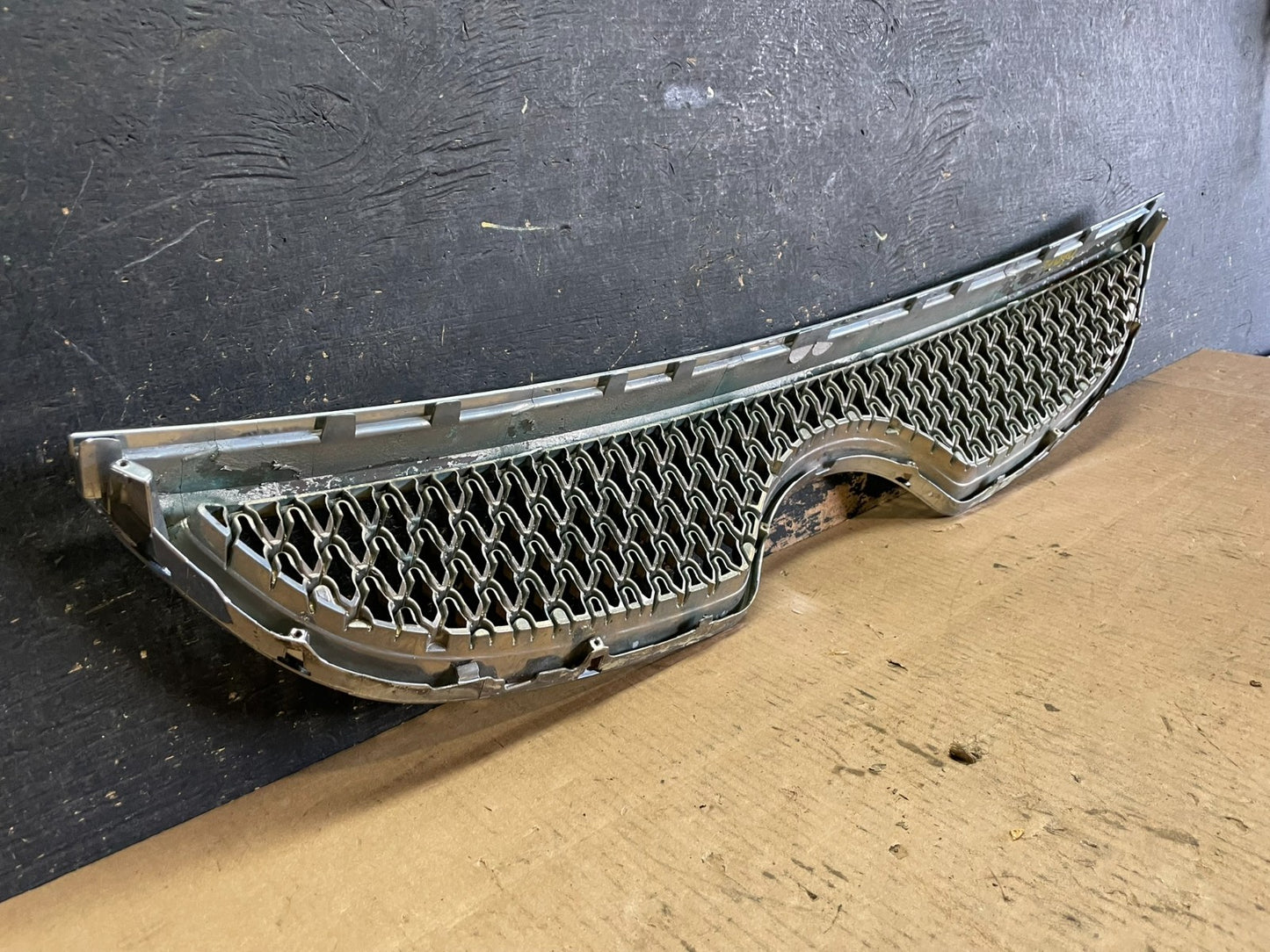 2007 to 2011 Hyundai Veracruz Chrome Grille Grill OEM aa2413 DG7