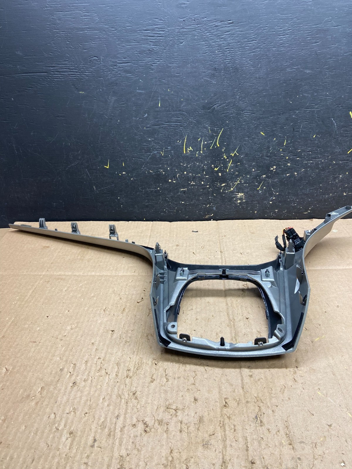 2013-2016 Ford Escape  Center Dash Radio Gear Shifter Panel Bezel Trim ab1752 DG1