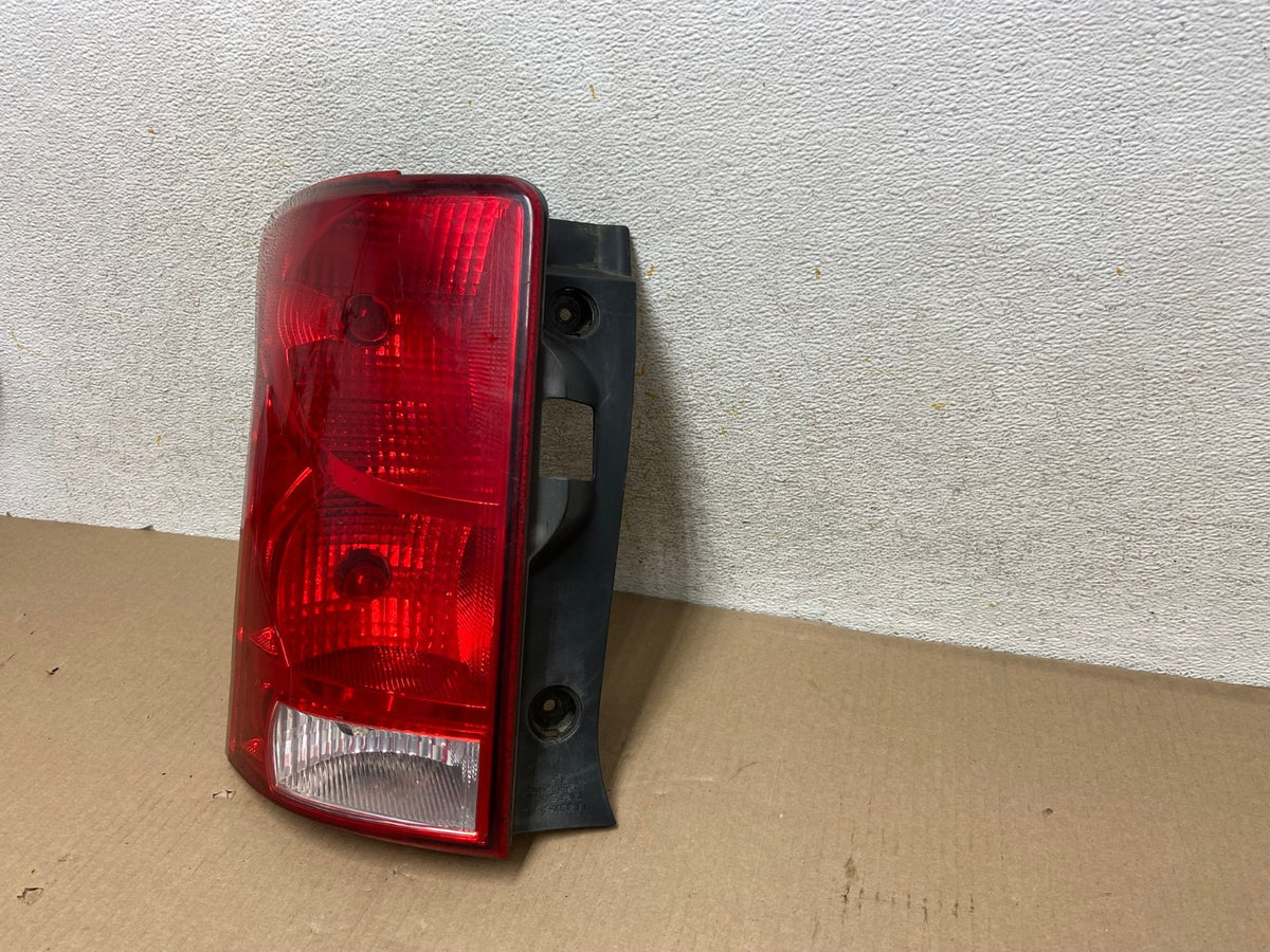2007 to 2009 Suzuki XL-7 Vitara Left Driver LH Side Tail Light AH4365 LK2