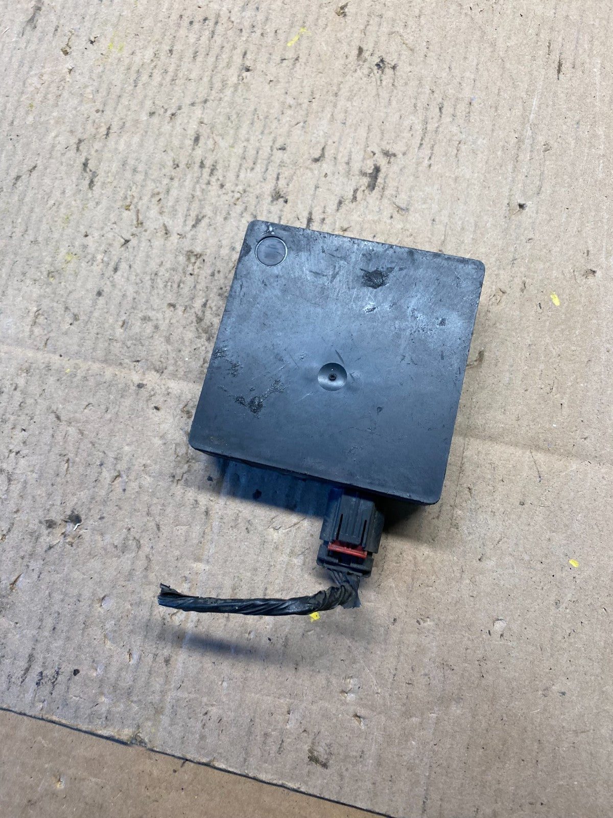 2013 to 2018 Ford Lincoln Rear Radar Blind Spot Module OEM r6070 DG5