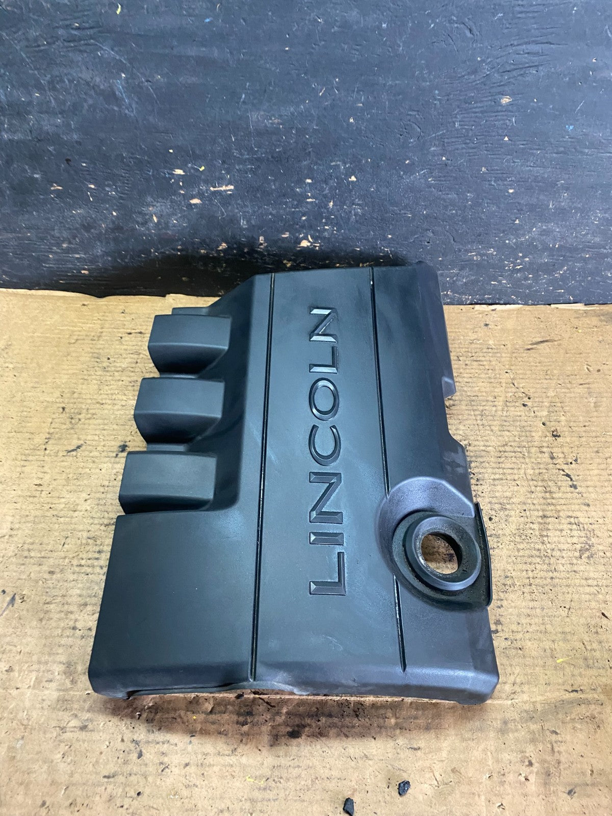 2009 to 2012  Lincoln MKS 3.7L Engine Motor Cover S1196 DG3
