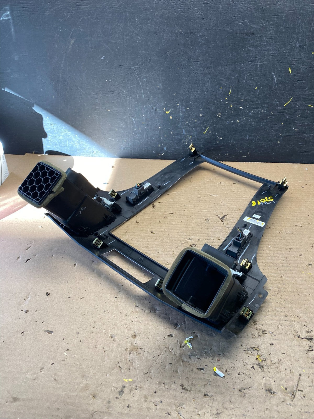 OEM 2007-2014 Cadillac Escalade Center Dash Trim Radio Bezel Vent Wood s3018 DG3