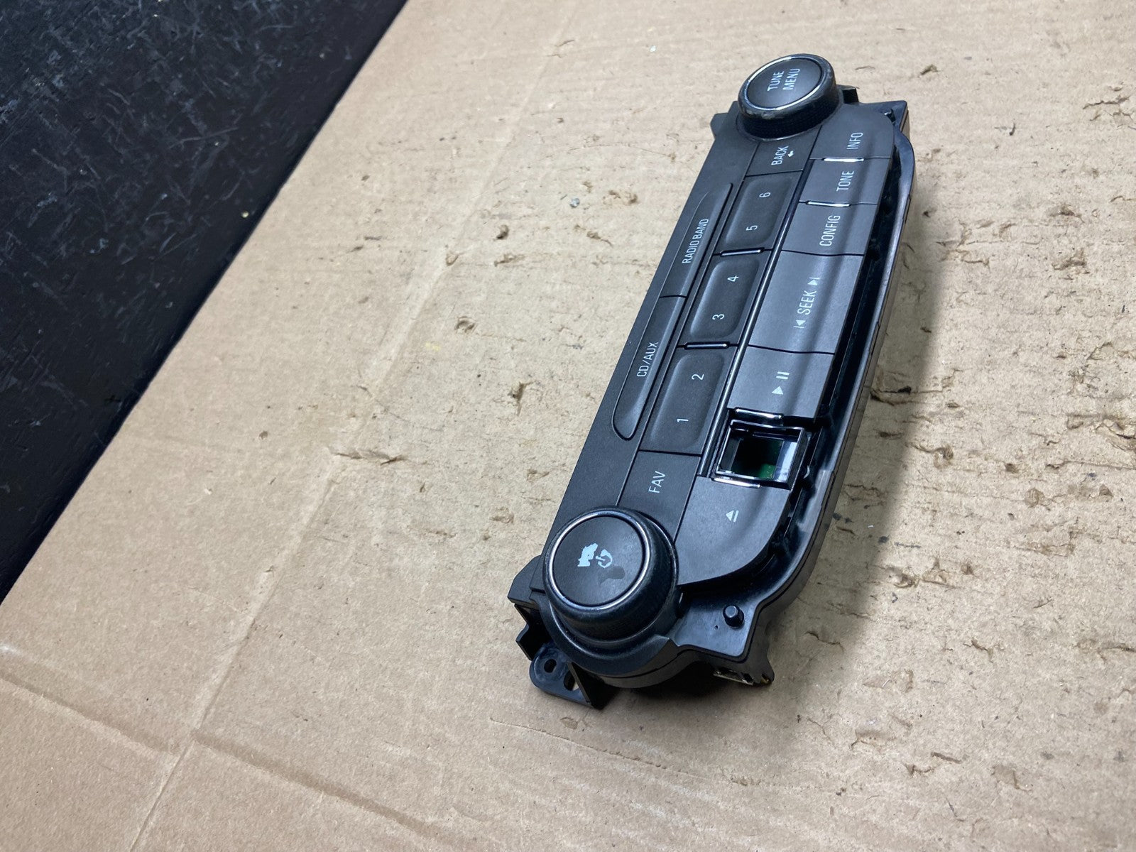 2013 Chevrolet Malibu AM FM Radio Control Panel Oem AB9778 DG2