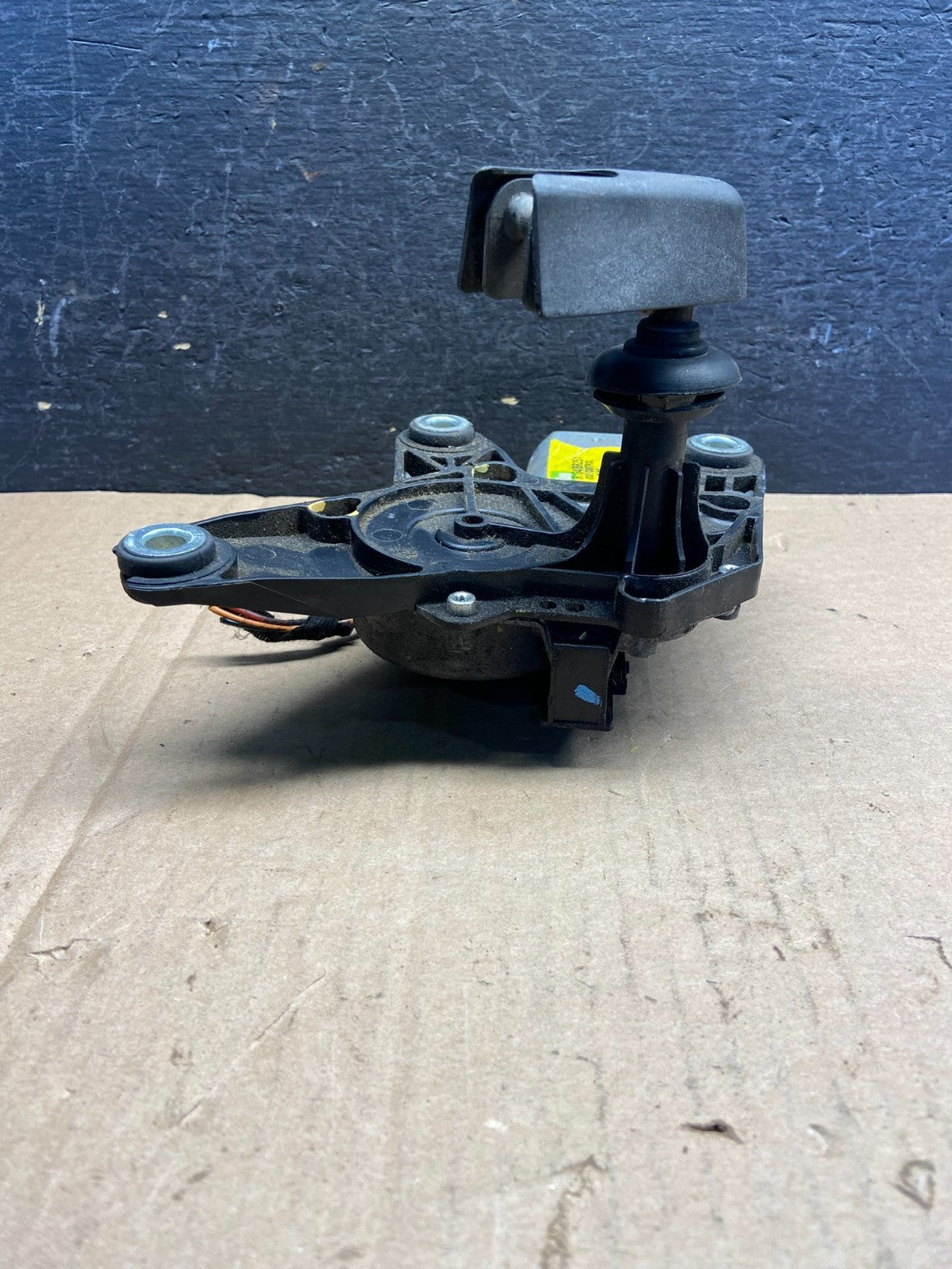 2006-2013 Mercedes GL450 ML350 Rear Glass Windshield Wiper Motor AE2320 DG3