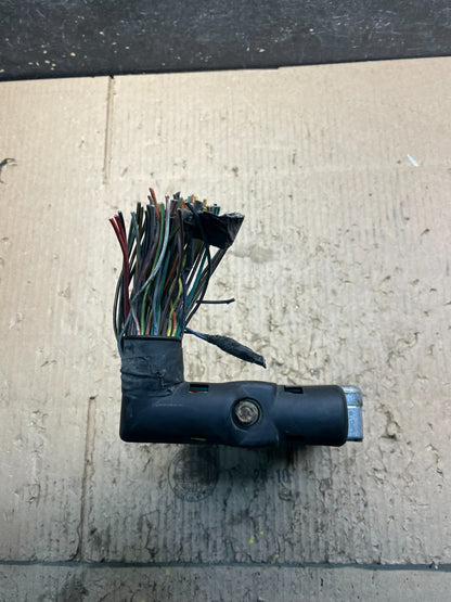 2004 Ford Crown Victoria Engine Control Unit ECU Computer Module V9005 DG1
