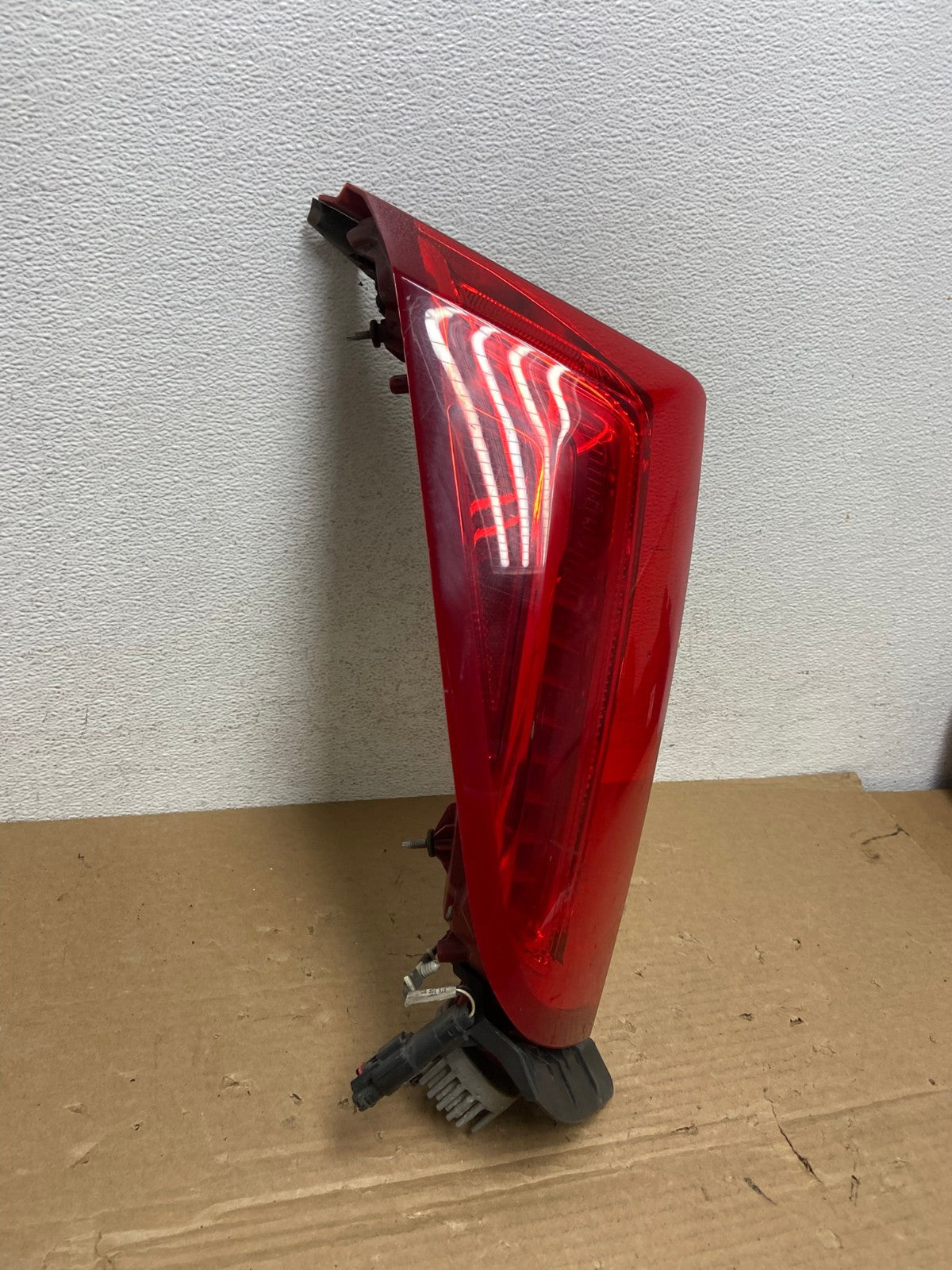 2013 to 2017 Cadillac XTS Left Driver LH Tail Light AD3941 LK2