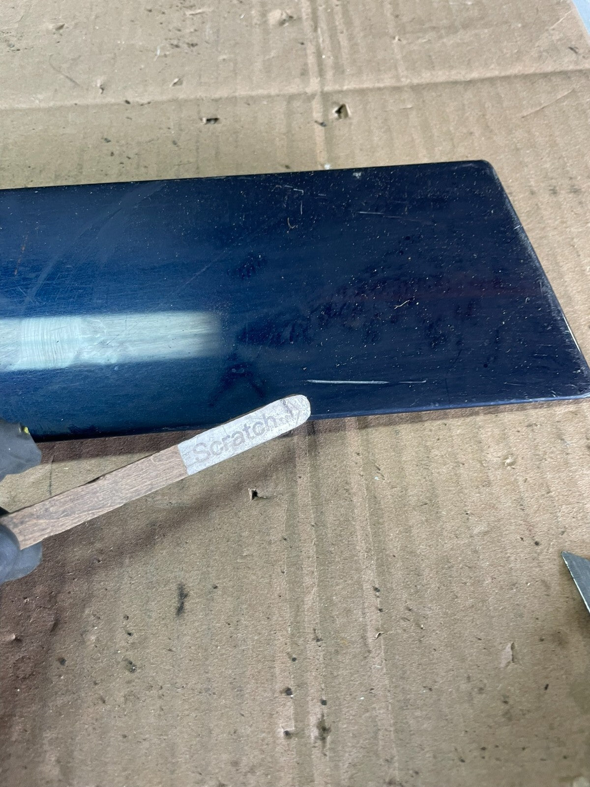 2005 to 2010 Honda Odyssey Right Side Rail Cover Quarter Trim Molding J3921 DG5