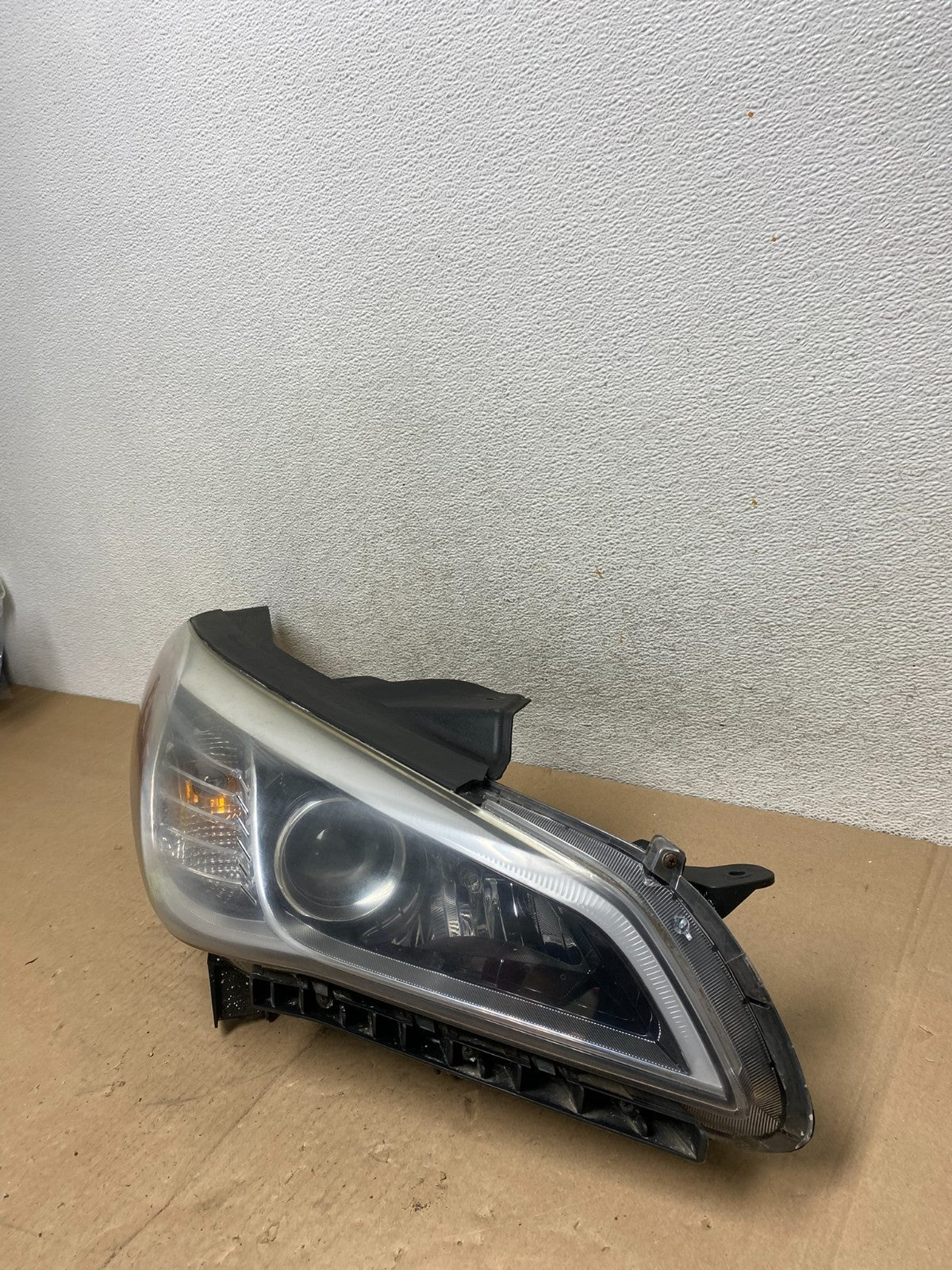 2015-2017 Hyundai Sonata Right Passenger RH Side Halogen Headlight AG4702 DW1
