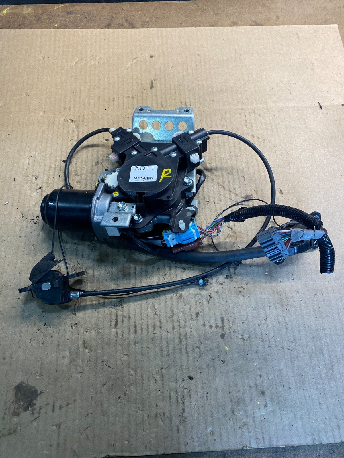 2005 - 2010 Honda Odyssey Rear Right Sliding Door Lock Actuator Motor AA7745 DG4