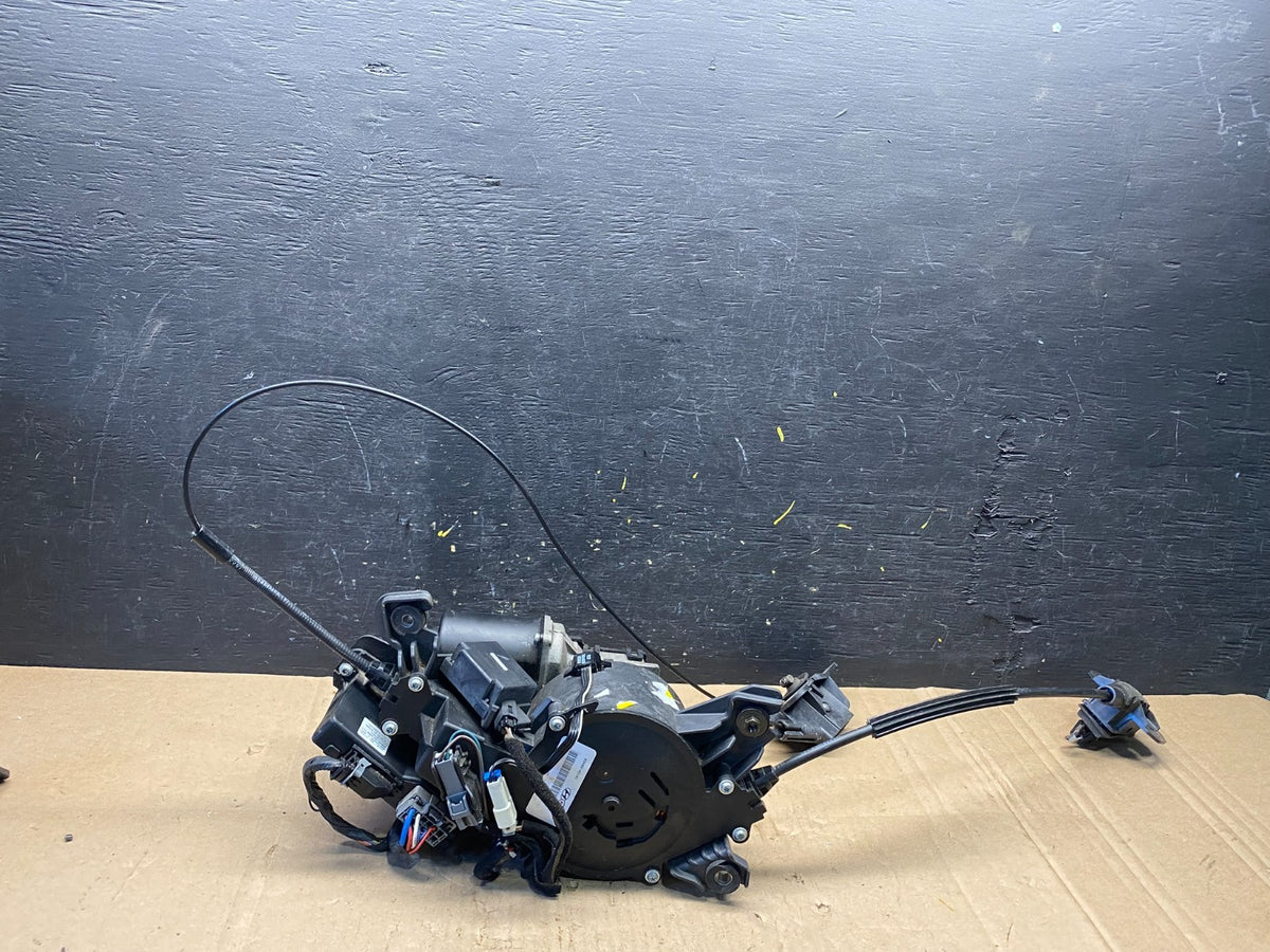 2007-2014 Kia Sedona Left Electric Power Sliding Door Motor Regulator R8850 DG0