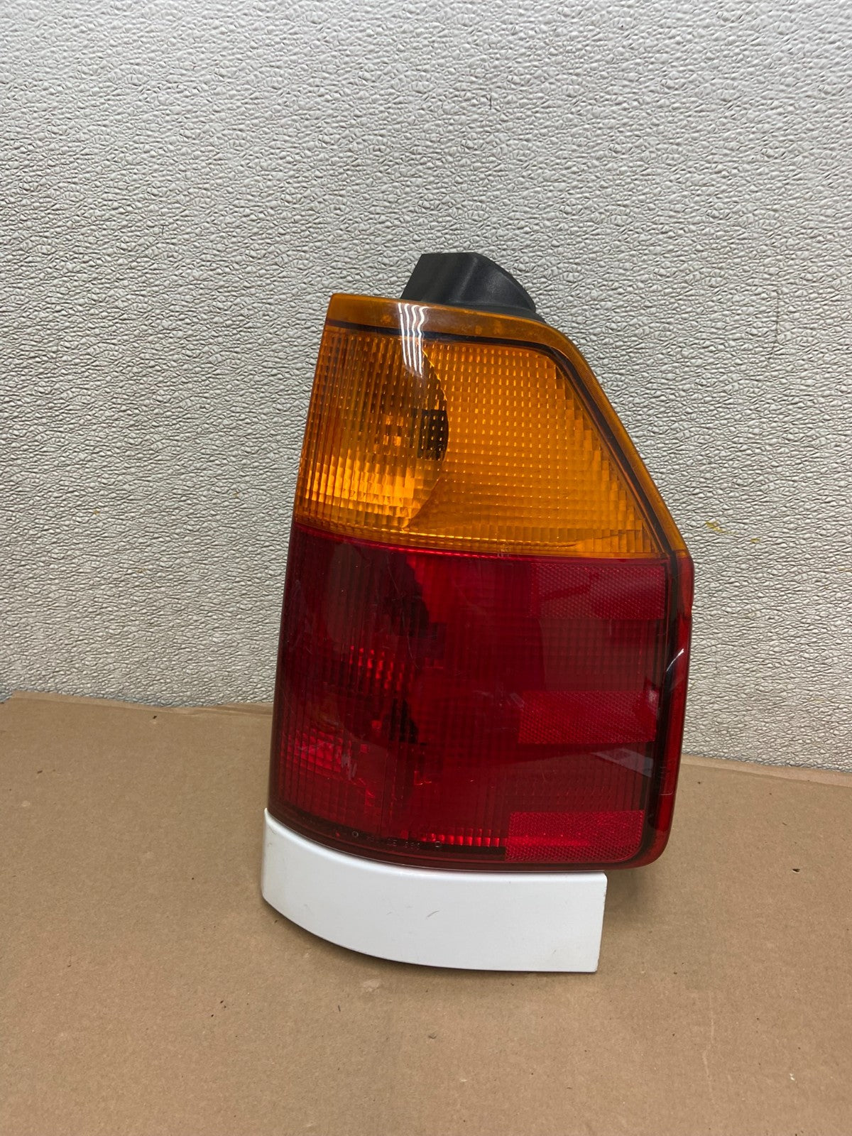 2002-2009 GMC Envoy Right Passenger RH Side Tail Light AA9840 LK0