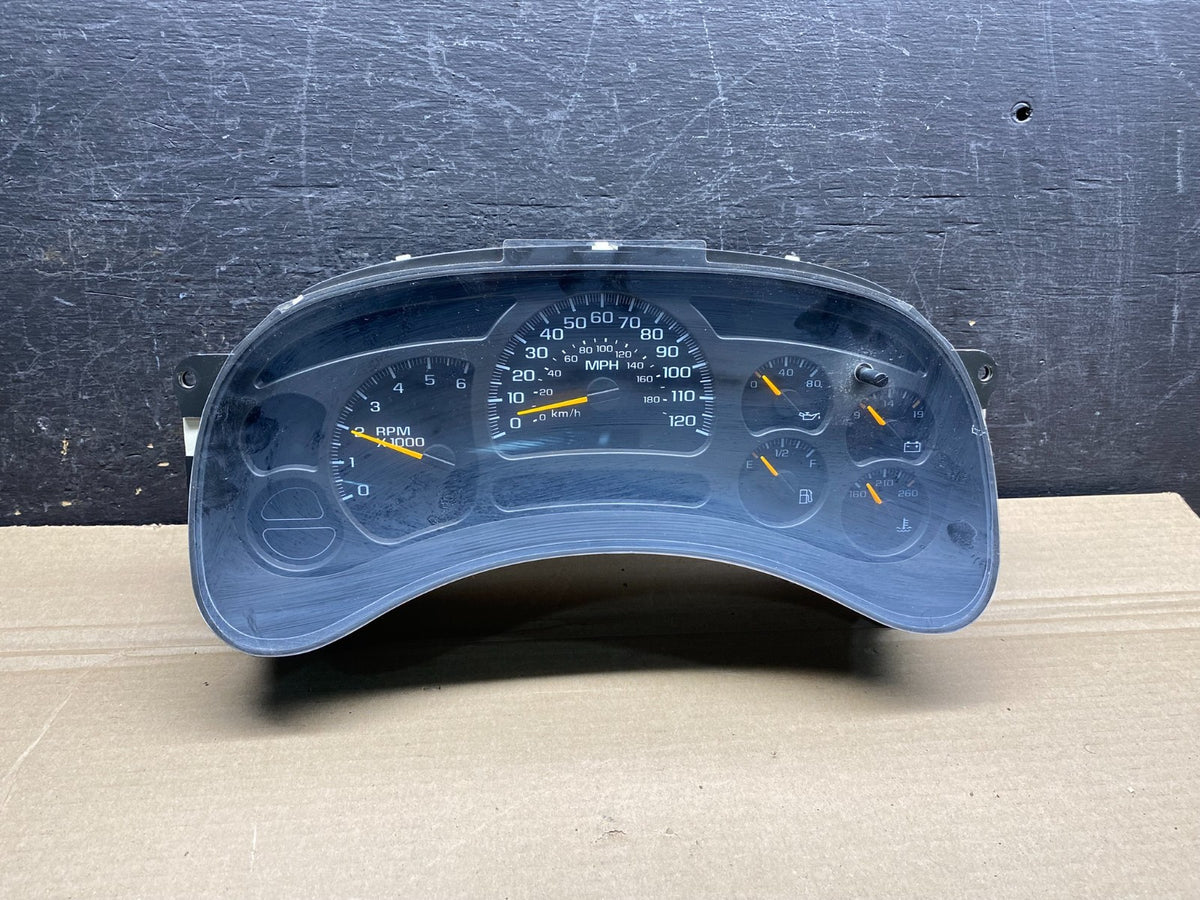 2003 to 2006 Chevrolet Silverado Speedometer Instrument Cluster ah7573 DG0