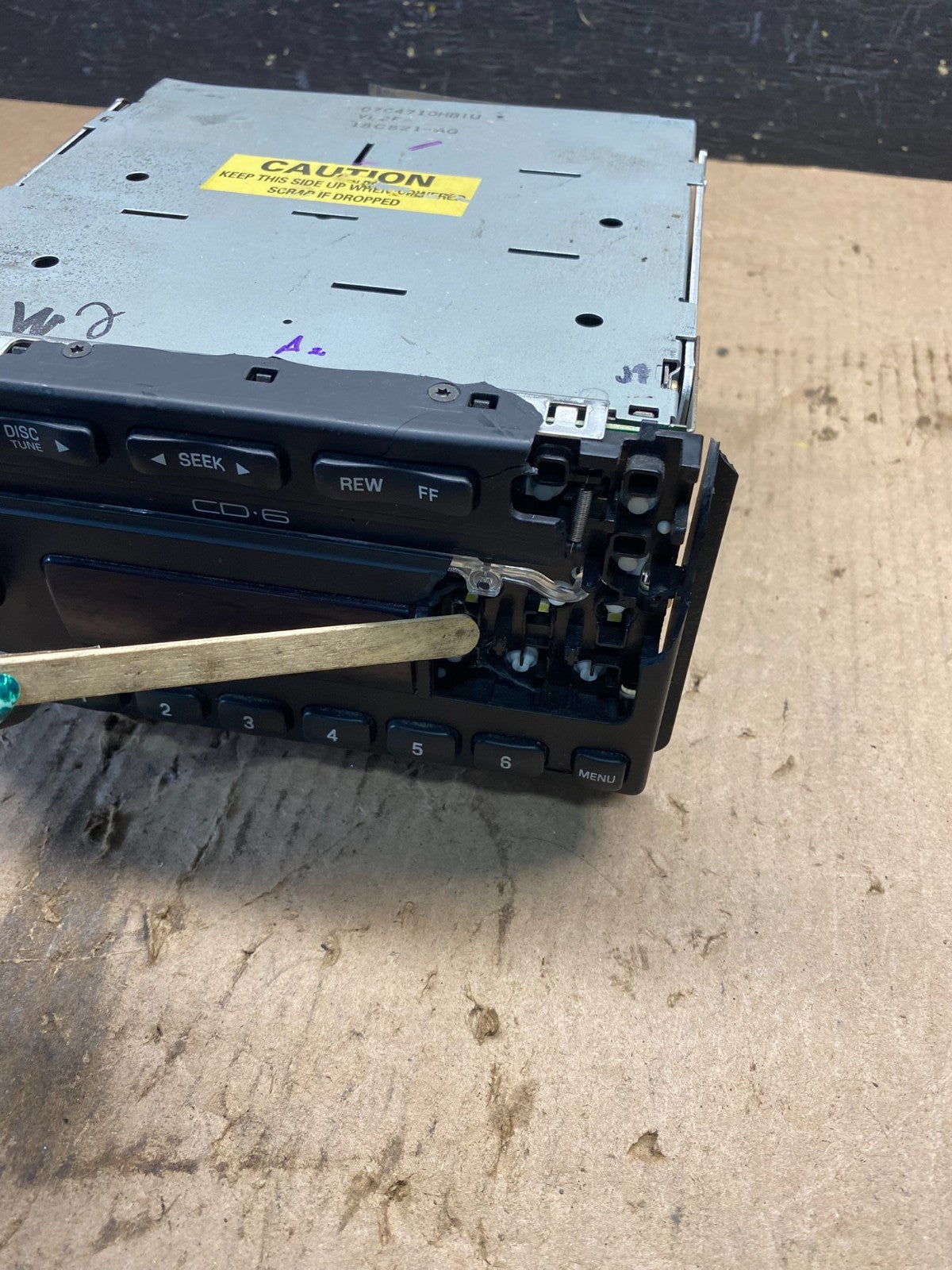2003-2004 Lincoln Aviator Am Fm CD Player Radio Receiver OEM q9230 DG1