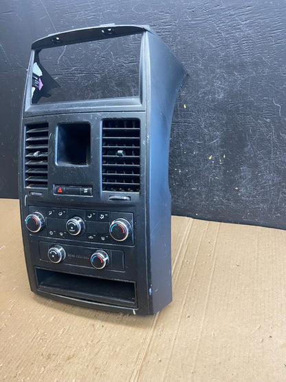 2008-2010 Chrysler Town Country Climate Control Panel Center Dash Trim AE3964 DG1