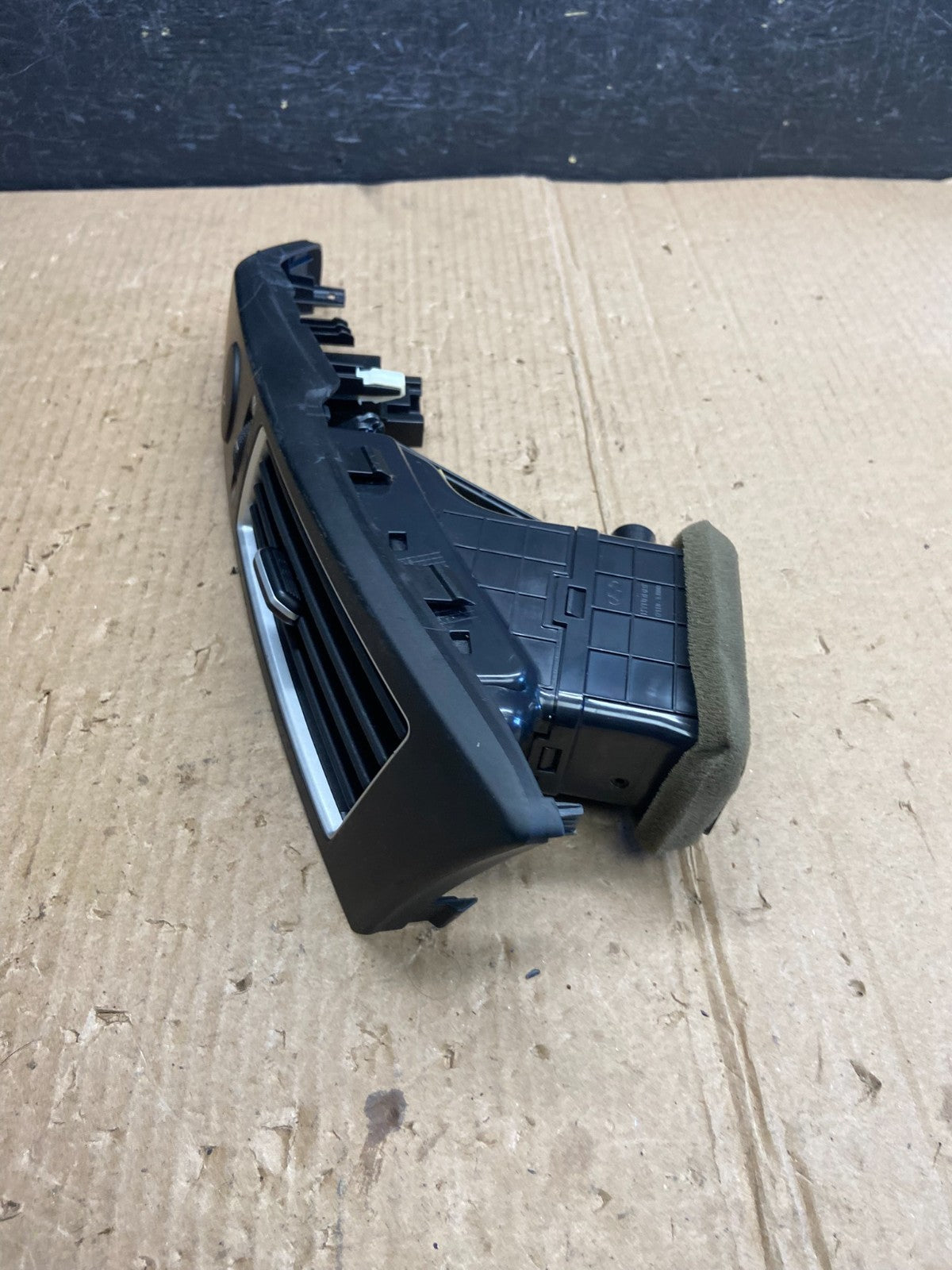 2007-2012 Hyundai Veracruz Left Driver LH Dash AC Air Vent Trim Panel ae4005 DG3