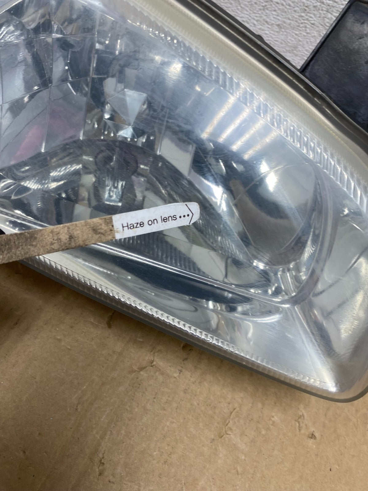 2000 to 2001 Nissan Maxima Left + Right Set Halogen Headlights AF7318 DW5