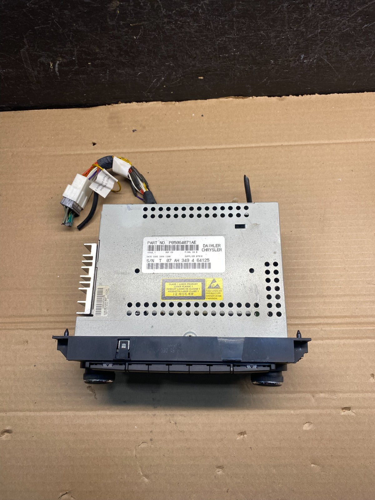 2005-2009 Chrysler Dodge Jeep Ram Radio CD MP3 Receiver AD9415 DG3