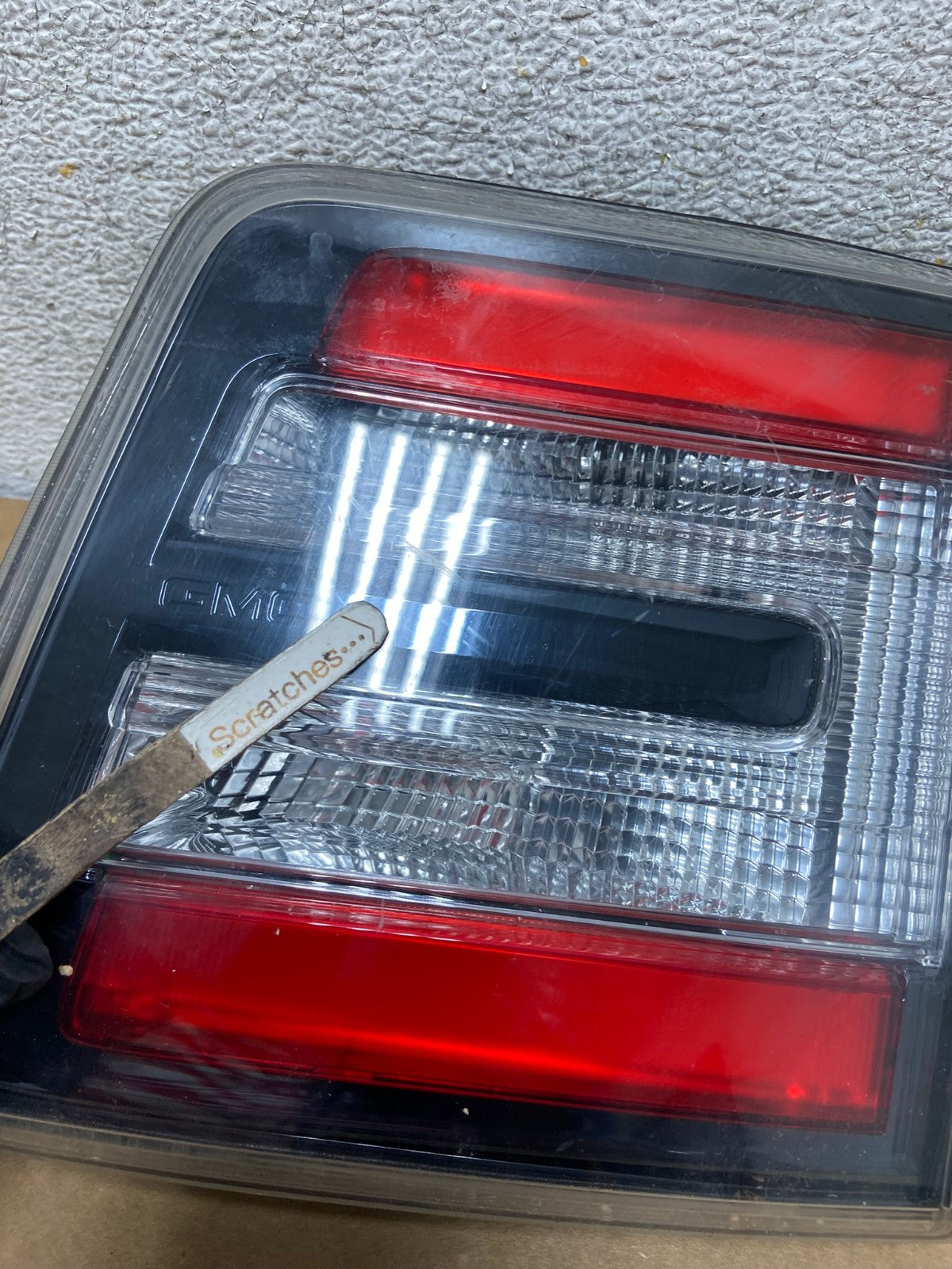 2013 to 2016 GMC Acadia Right Passenger RH Side Inner Tail Light AI2546 LK3