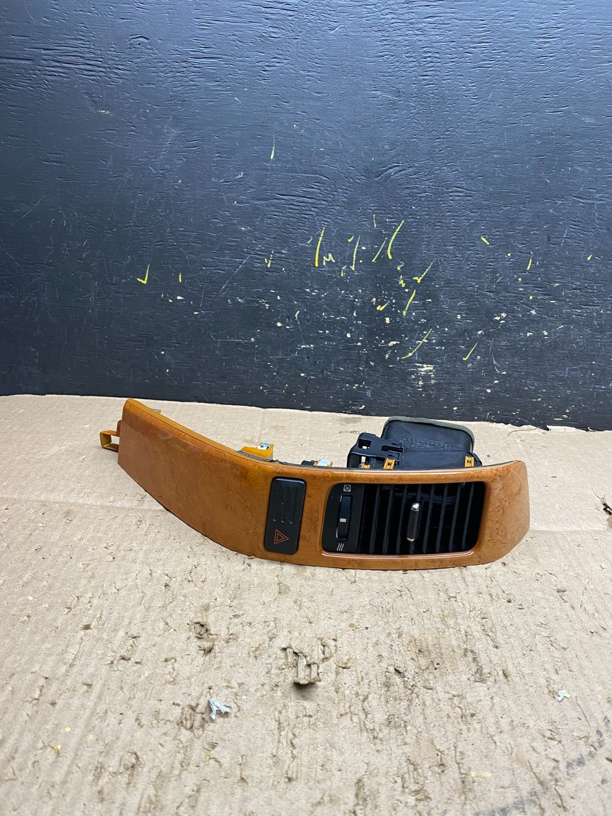 2003 to 2007 Lexus GX470 Left Driver LH Inner Side Air Vent Bezel Y8126  DG0