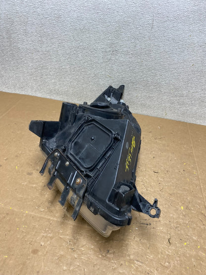 2006-2009 Toyota Prius Left Driver LH Side Blue Headlight Halogen Oem V6052 DW8