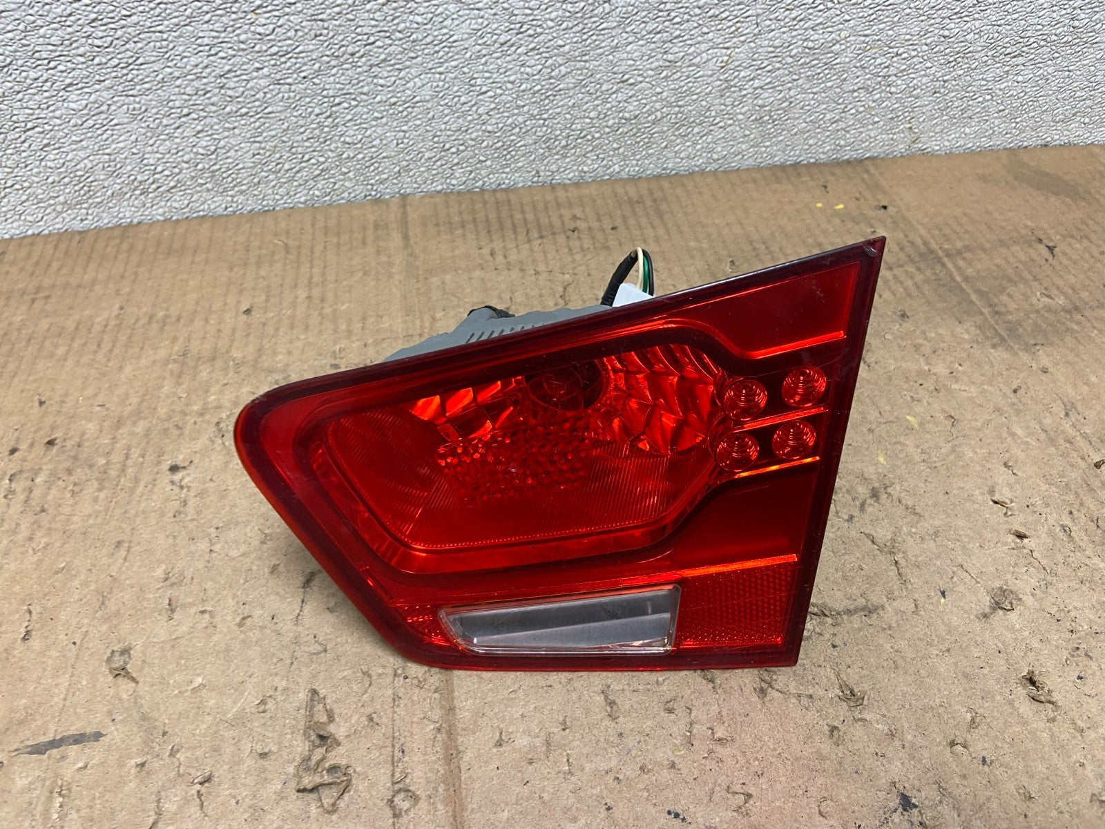 2010 to 2013 Kia Forte Right Passenger RH Side Tail Light Inner AA7078 DW0