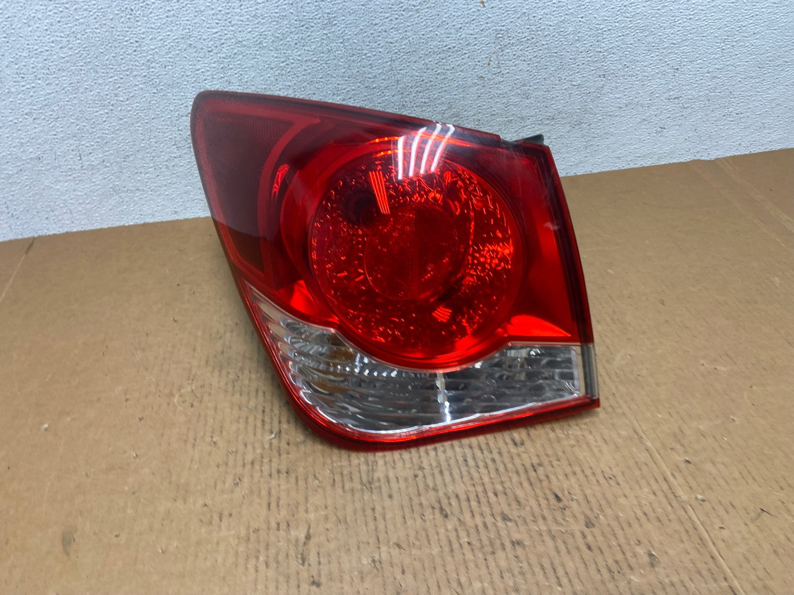 2011 2012 2013 2014 Chevrolet Cruze Left Driver LH Side Tail Light AE0339 LK0