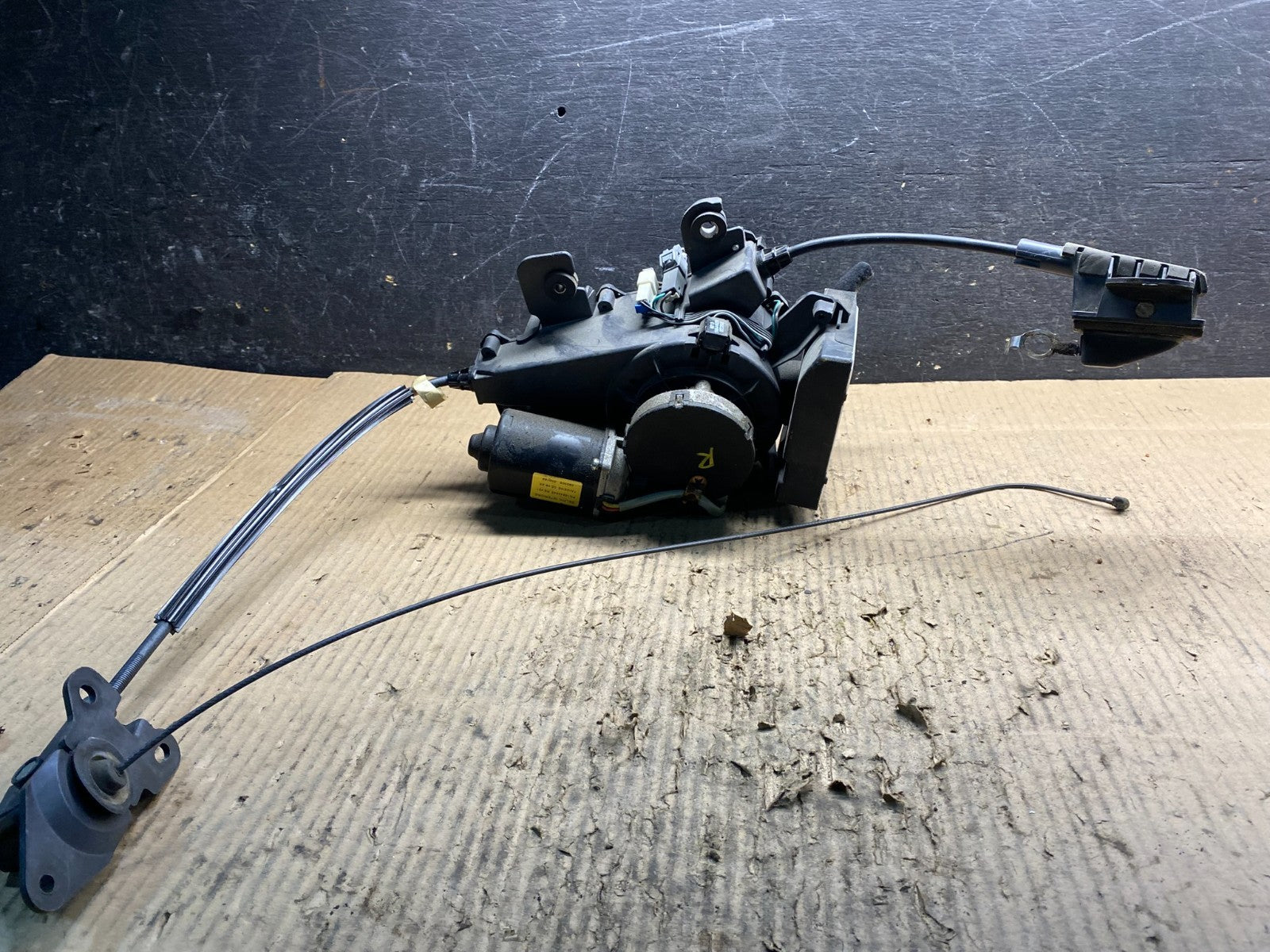 2007-2014 Kia Sedona Left Electric Power Sliding Door Motor Regulator y1435 DG1