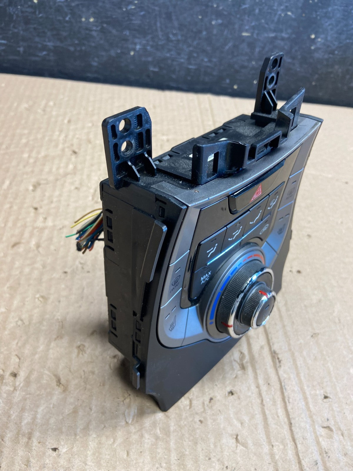 2011 - 2013 Hyundai Elantra Center Heater A/C AC Climate Control Panel AF6339 DG2