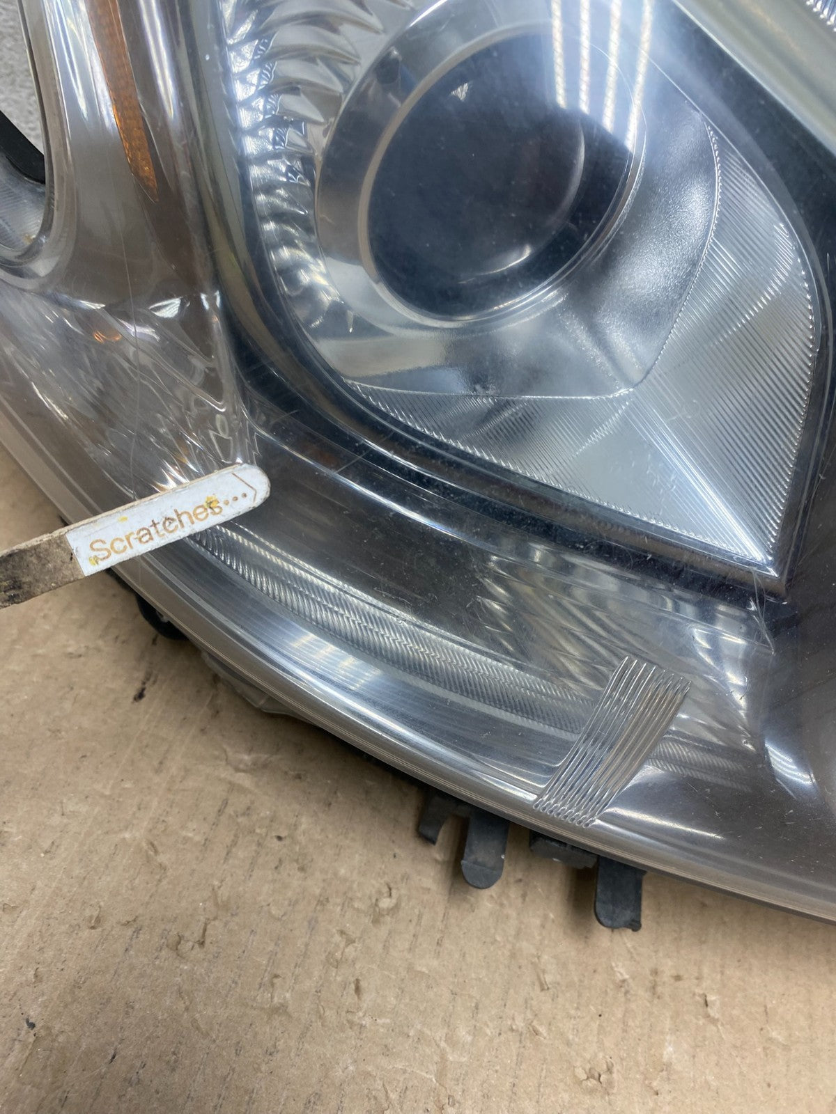 2009 - 2014 Nissan Maxima Headlight Right Passenger Xenon HID AJ2524 DW3