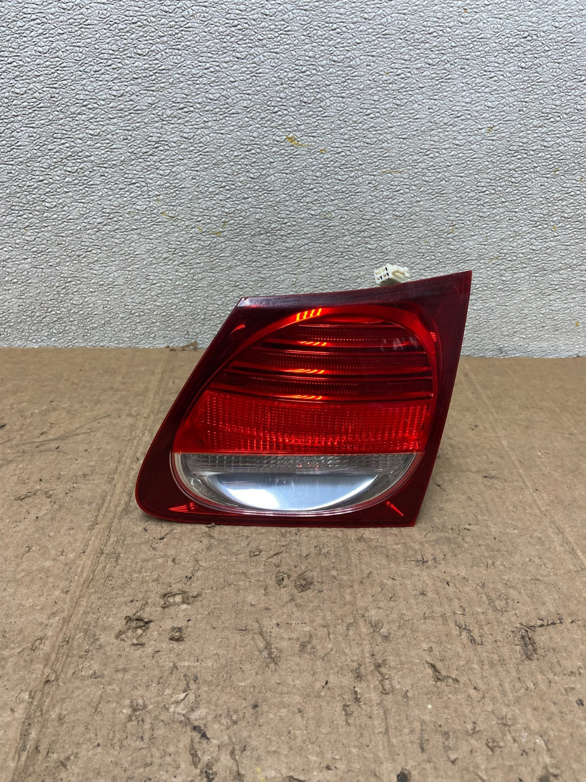 2006-2011 Lexus GS350 GS430 GS450H Right Passenger Inner Tail Light AA4205 DW0