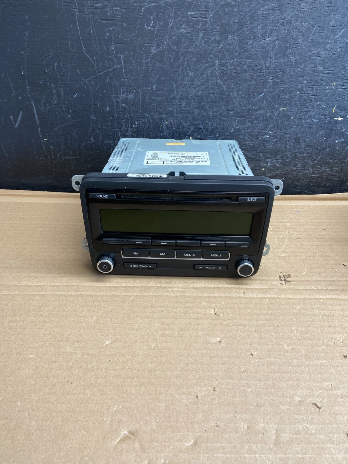 2011 to 2014 Volkswagen Passat Jetta Radio CD Player AM/FM ag0409 DG0