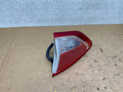 2013 to 2016 Ford Escape Right Passenger RH Side Inner Tail Light OEM V5837 DW2