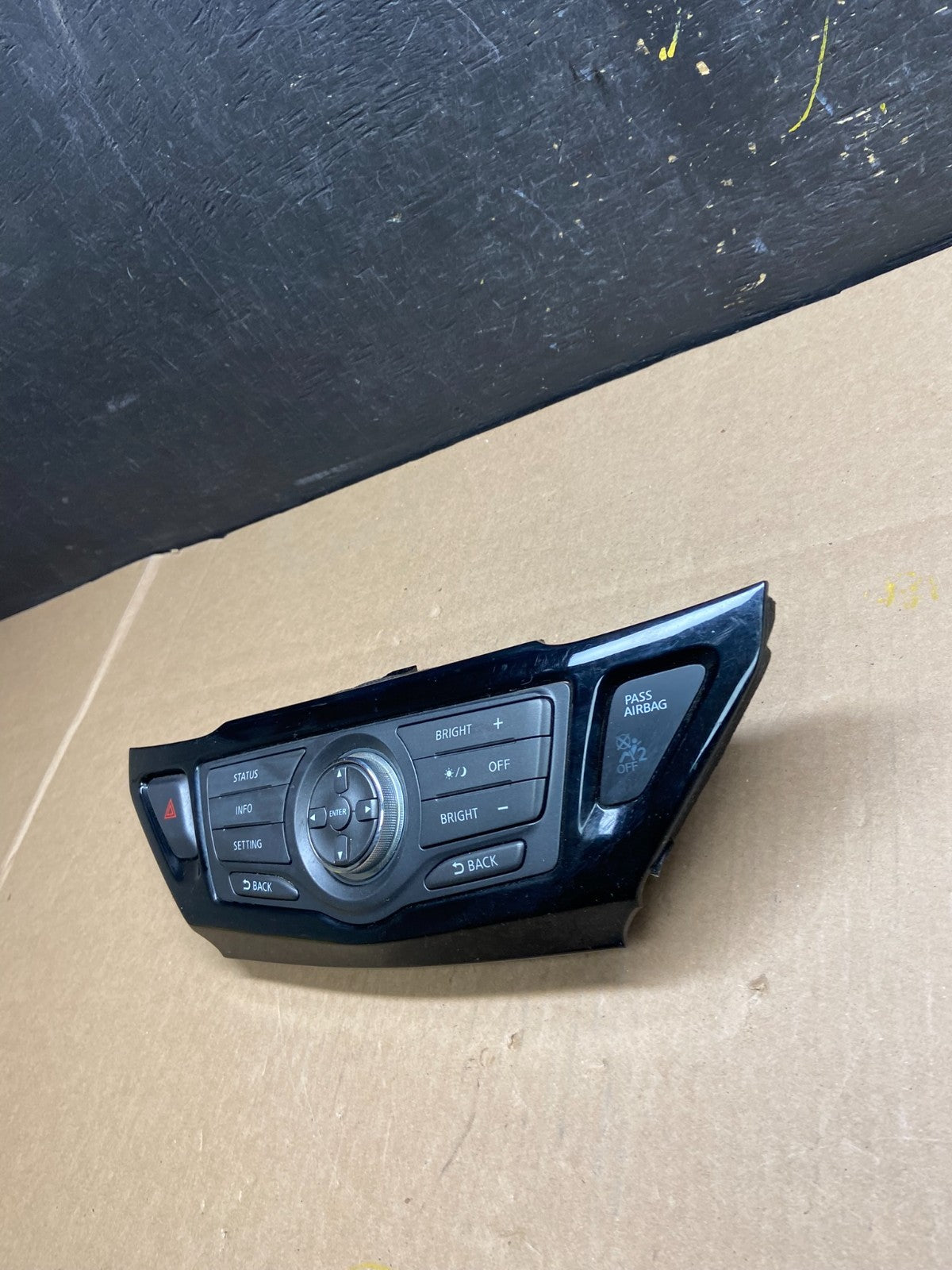2013 to 2015 Nissan Pathfinder Information Display Control t4346 DG2