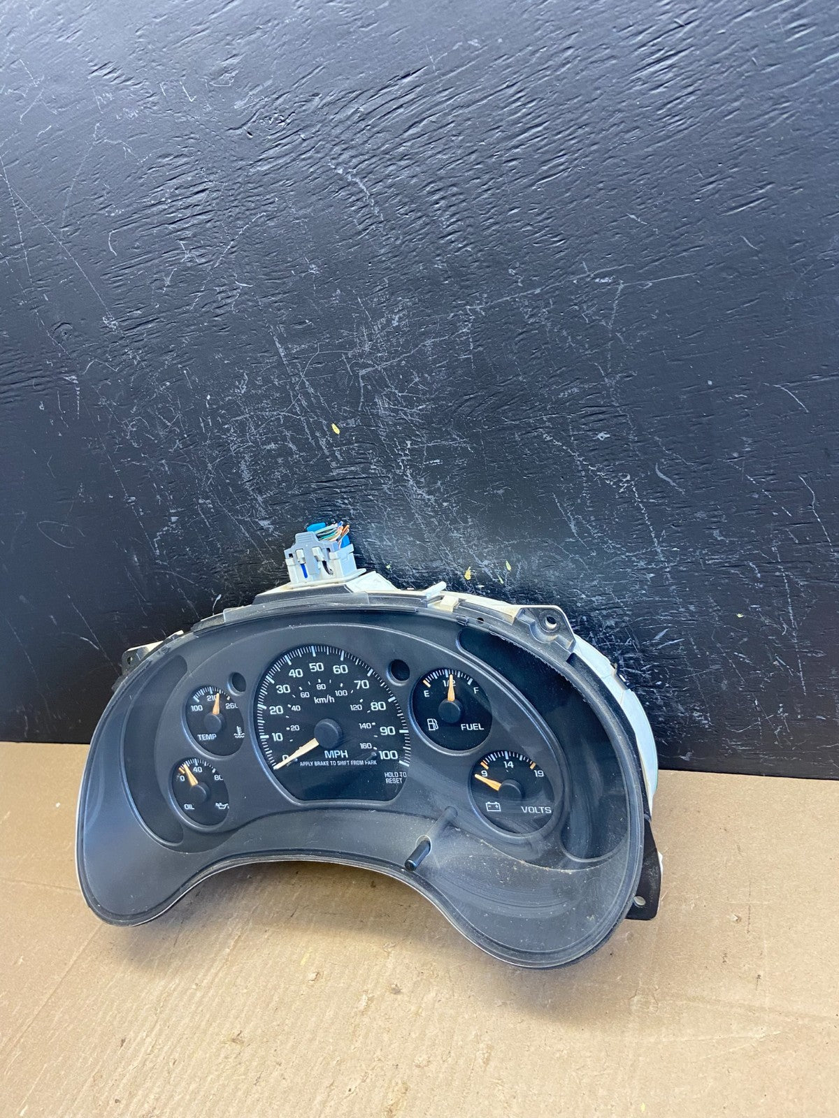 2000 2005 Chevrolet S10 Blazer Cluster Gauge Speedometer Oem AB9847 DG2