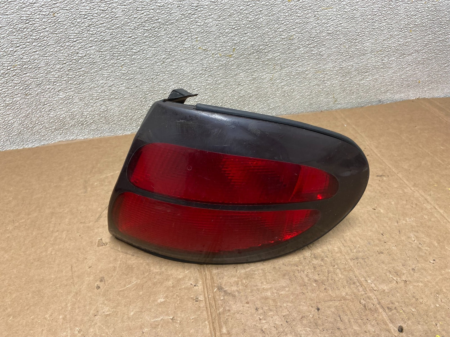1998 - 1999 Ford Taurus Wagon Right Passenger RH Side Tail Light Oem AA1566 GD0
