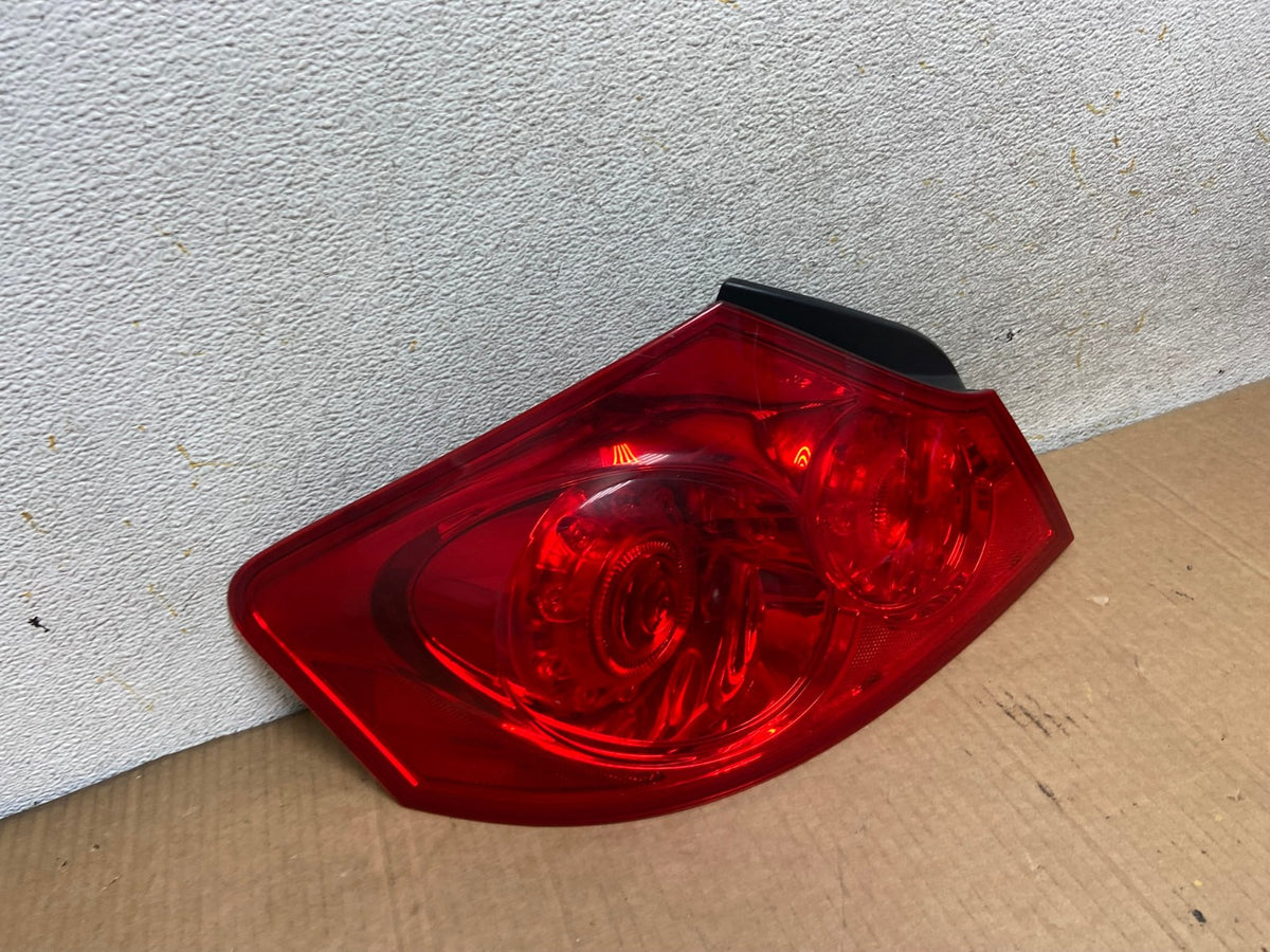 2007 to 2013 Infiniti G35 G37 Sedan Left Driver LH Side Tail Light AI8440 LK2