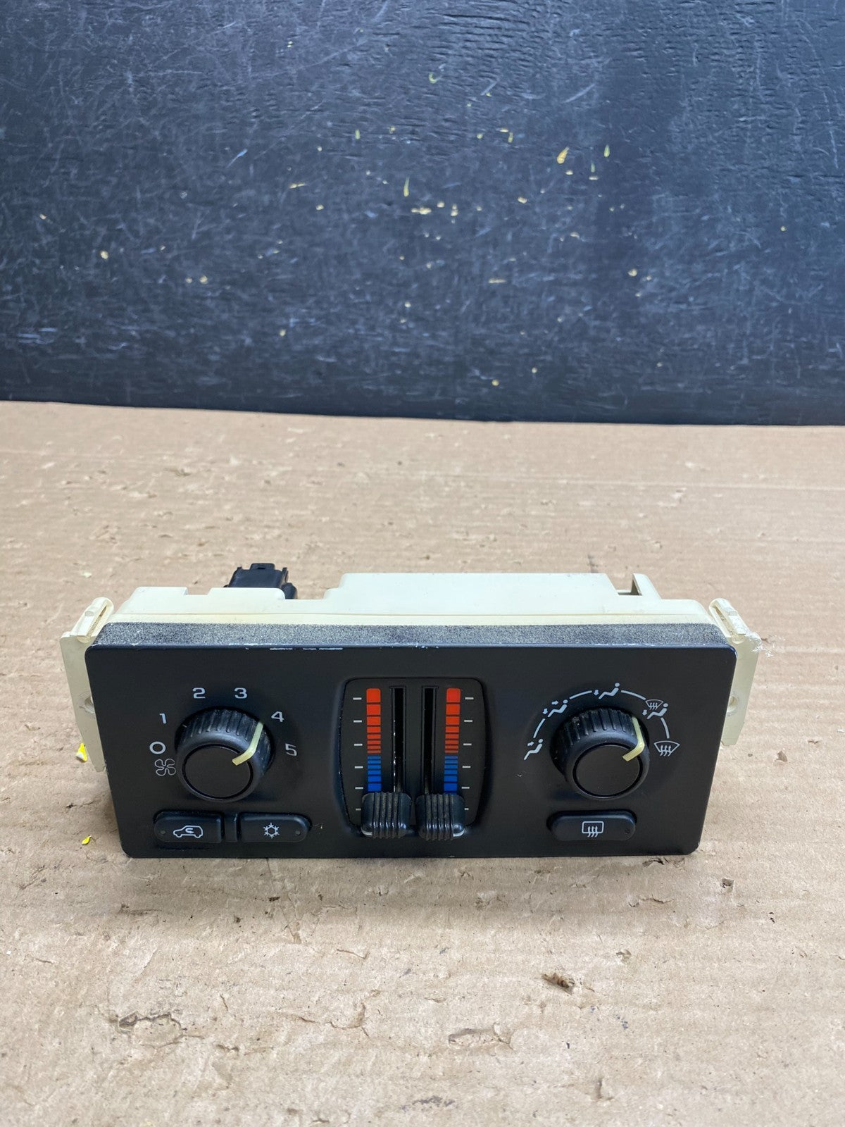 2003 to 2006 Chevrolet Silverado HVAC Heater Climate Control Module AG8453 DG0