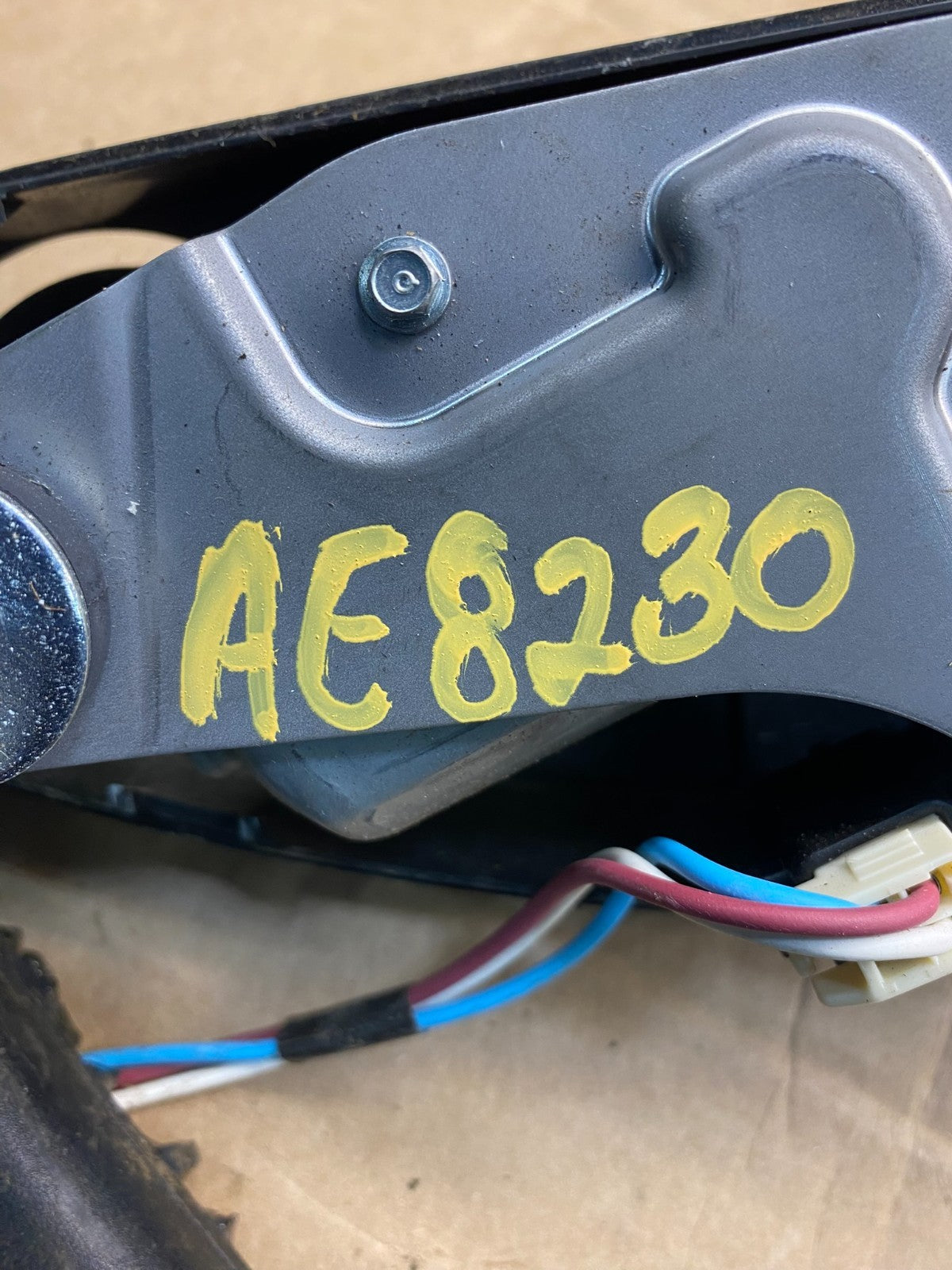 2011-2013 Jeep Grand Cherokee Tailgate Back Door Rear Wiper Motor Wiper AE8230 D6