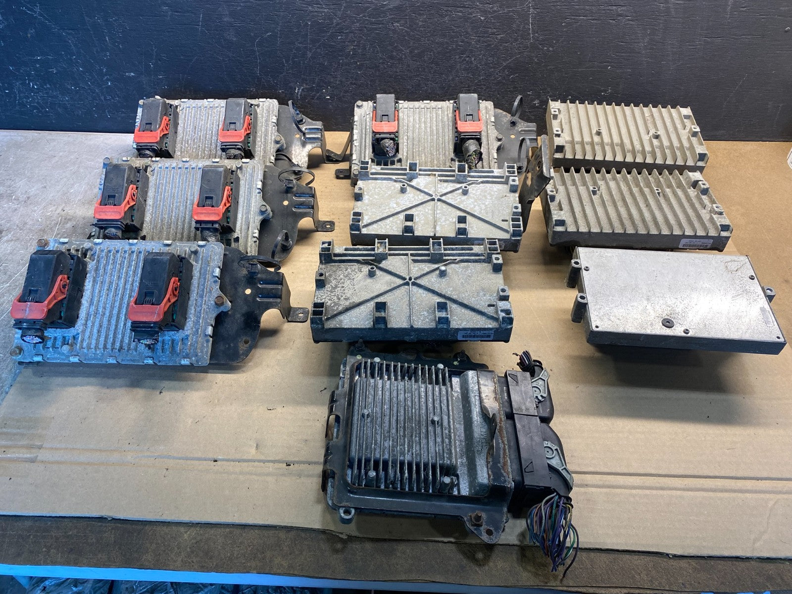 Mix of 10 Dodge ECM Engine Computer Module AE00711